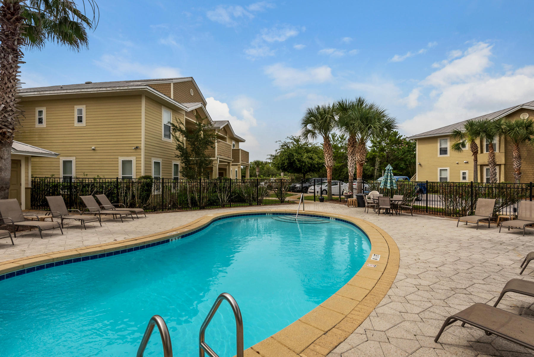 TOPSAIL VILLAGE - Residential