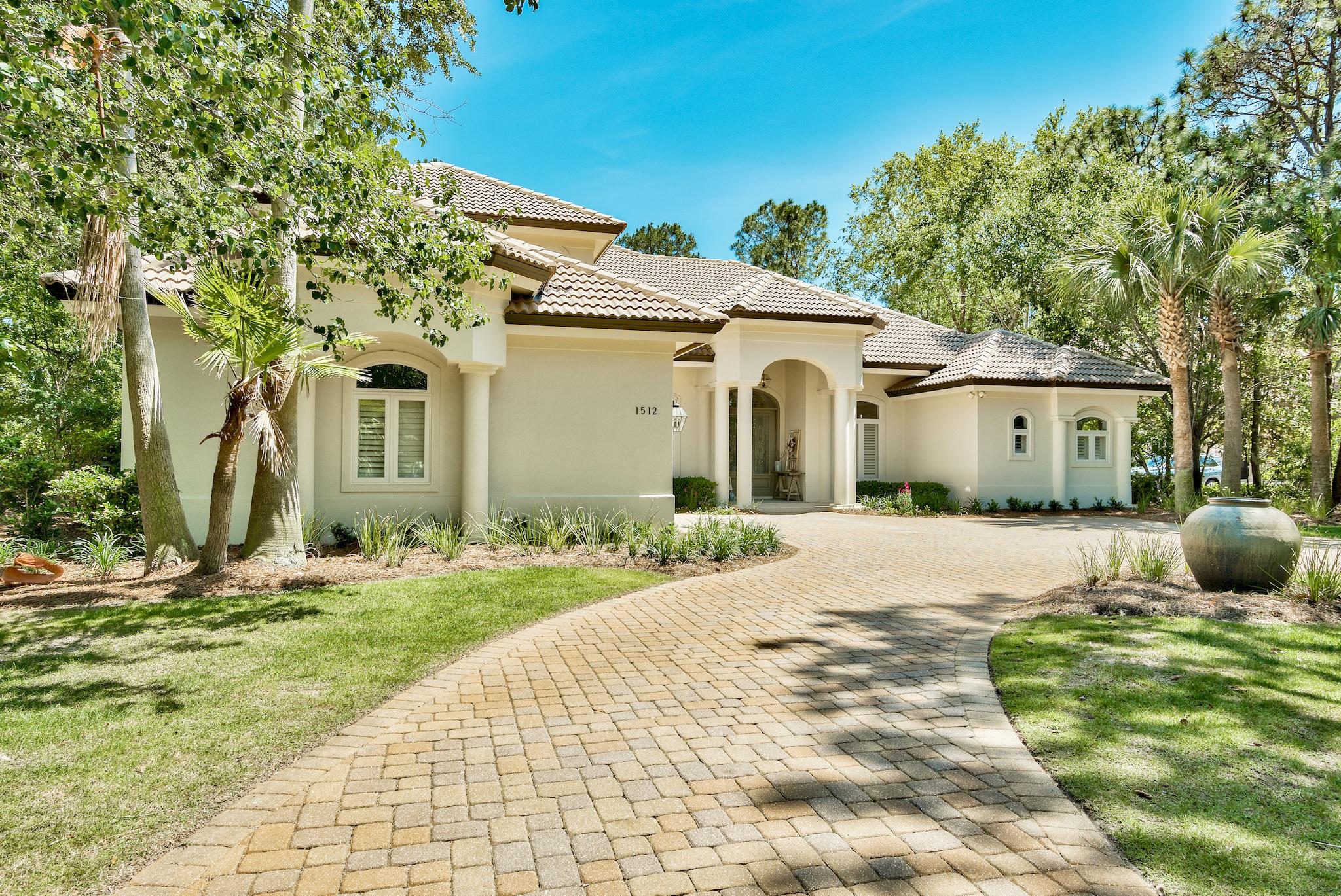 ISLAND GREEN - Residential