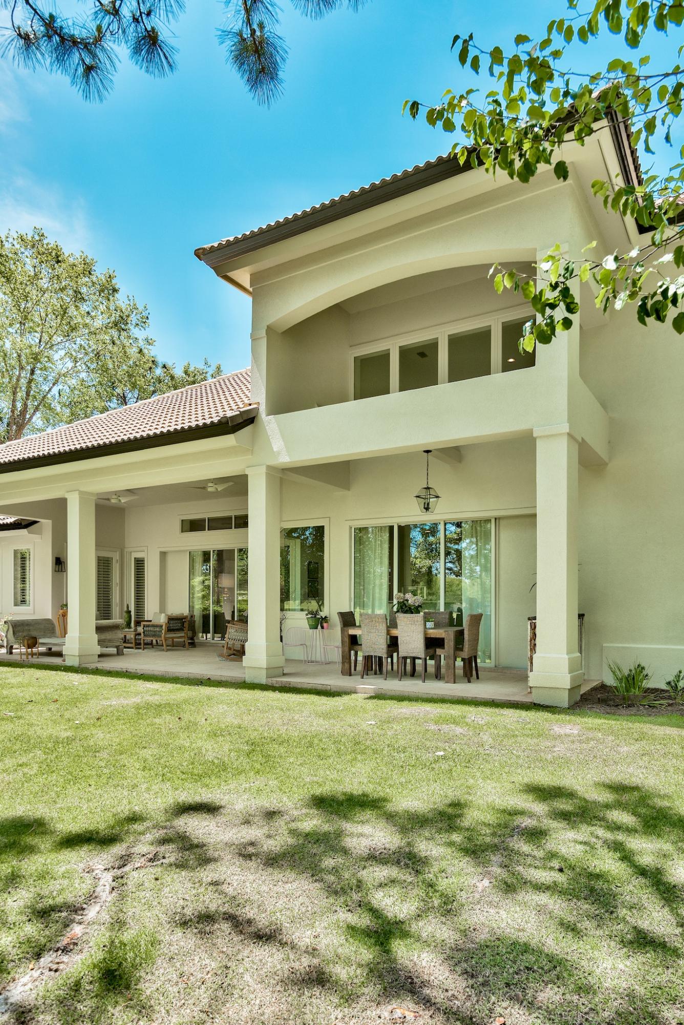 ISLAND GREEN - Residential