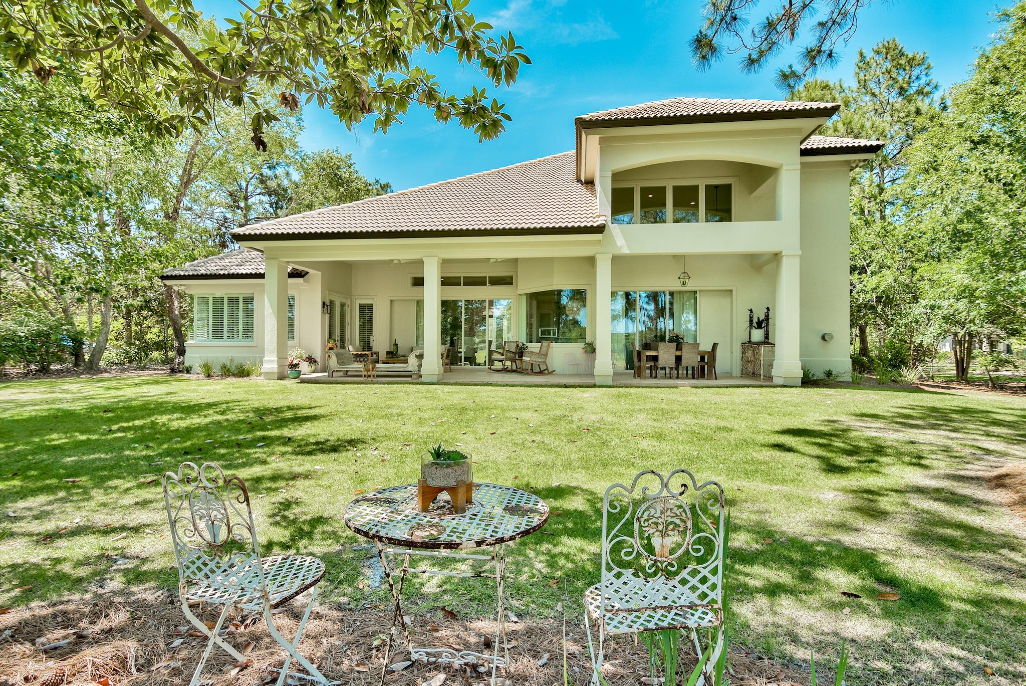 ISLAND GREEN - Residential