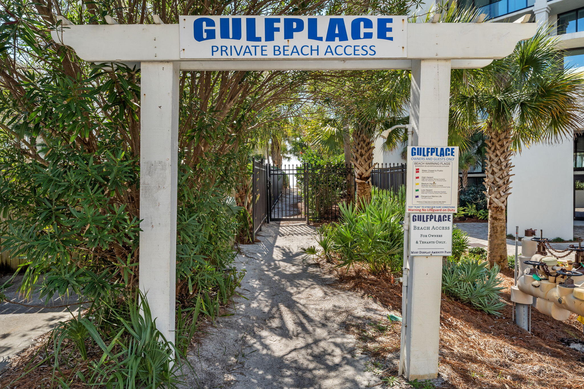 INN AT GULF PLACE - Residential