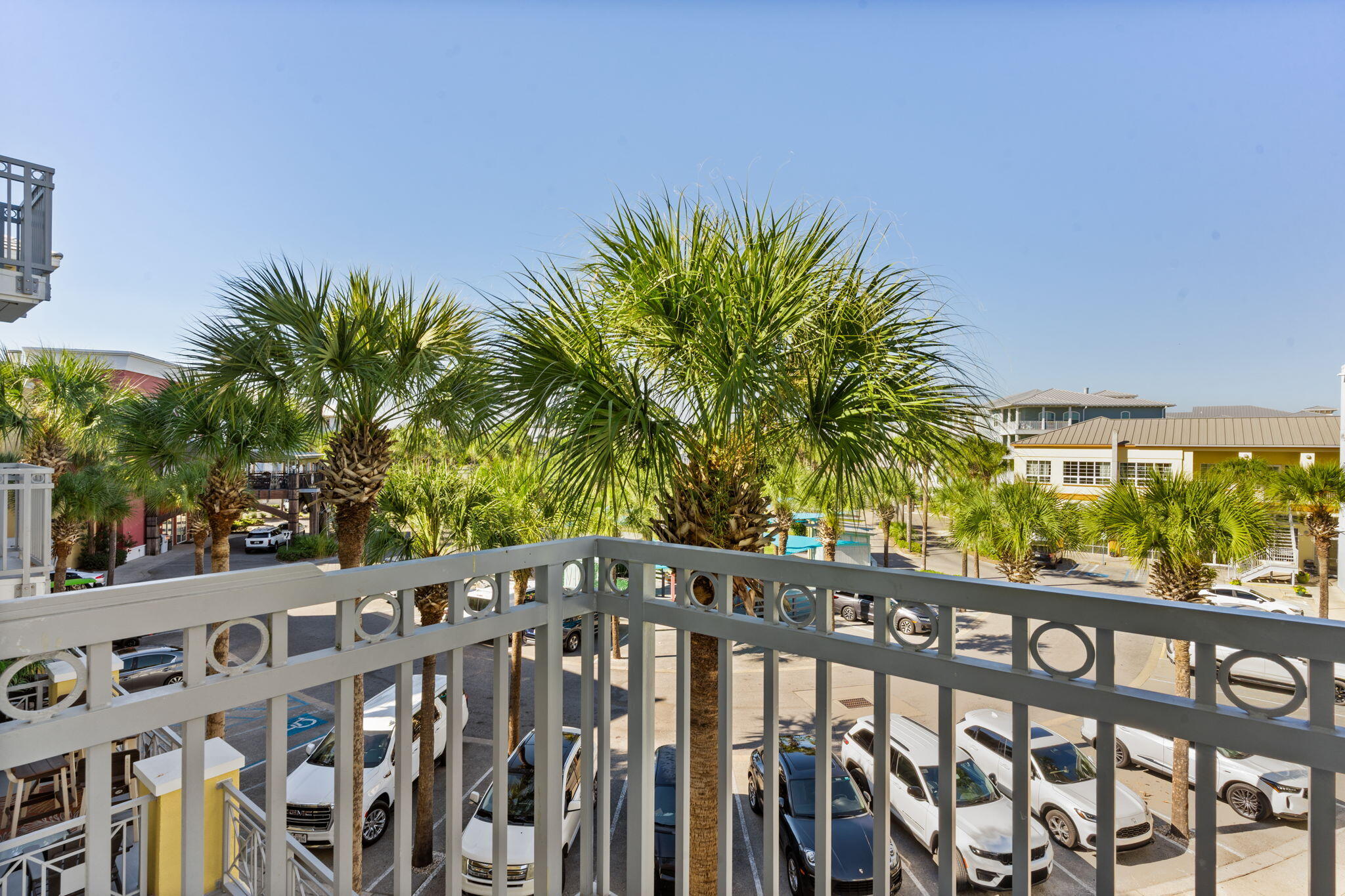 INN AT GULF PLACE - Residential
