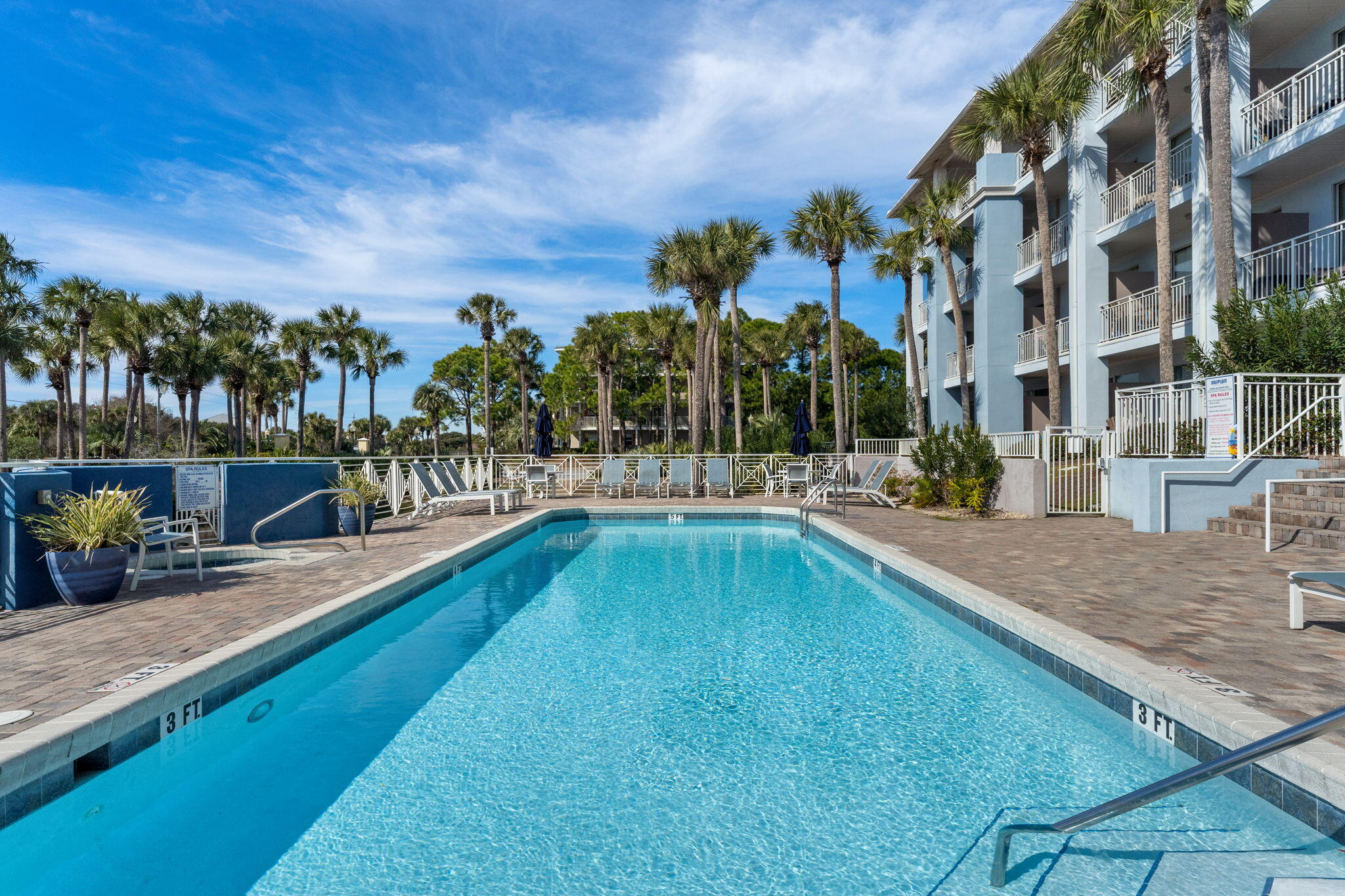 INN AT GULF PLACE - Residential
