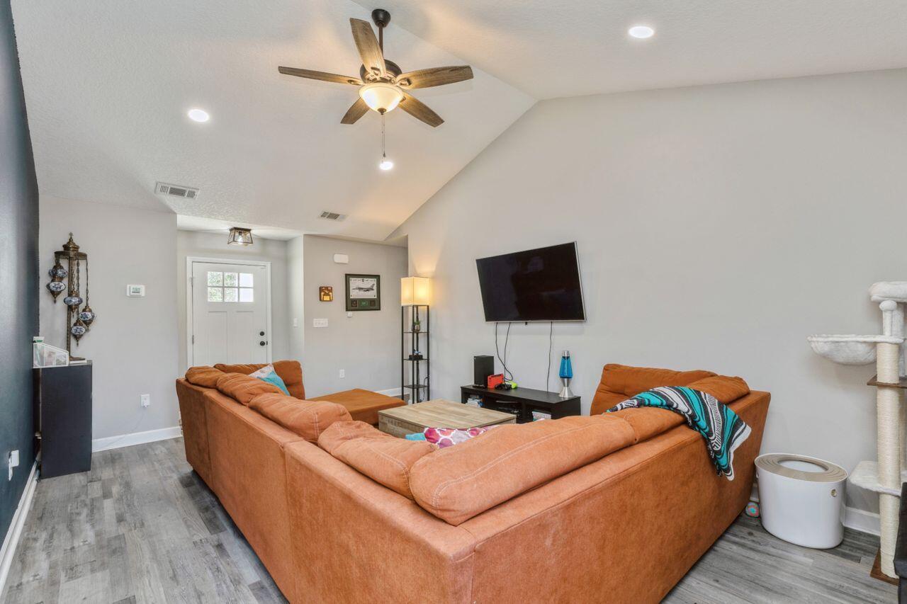 HOLLY GROVE SOUTH - Residential