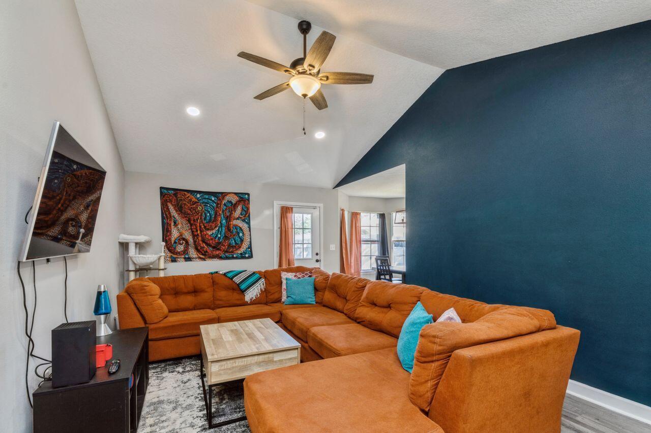 HOLLY GROVE SOUTH - Residential