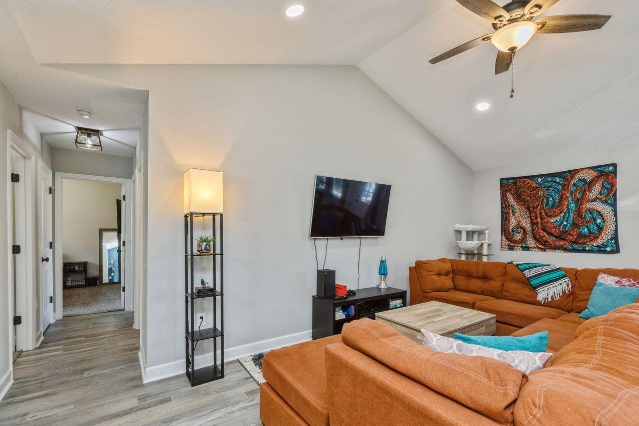 HOLLY GROVE SOUTH - Residential