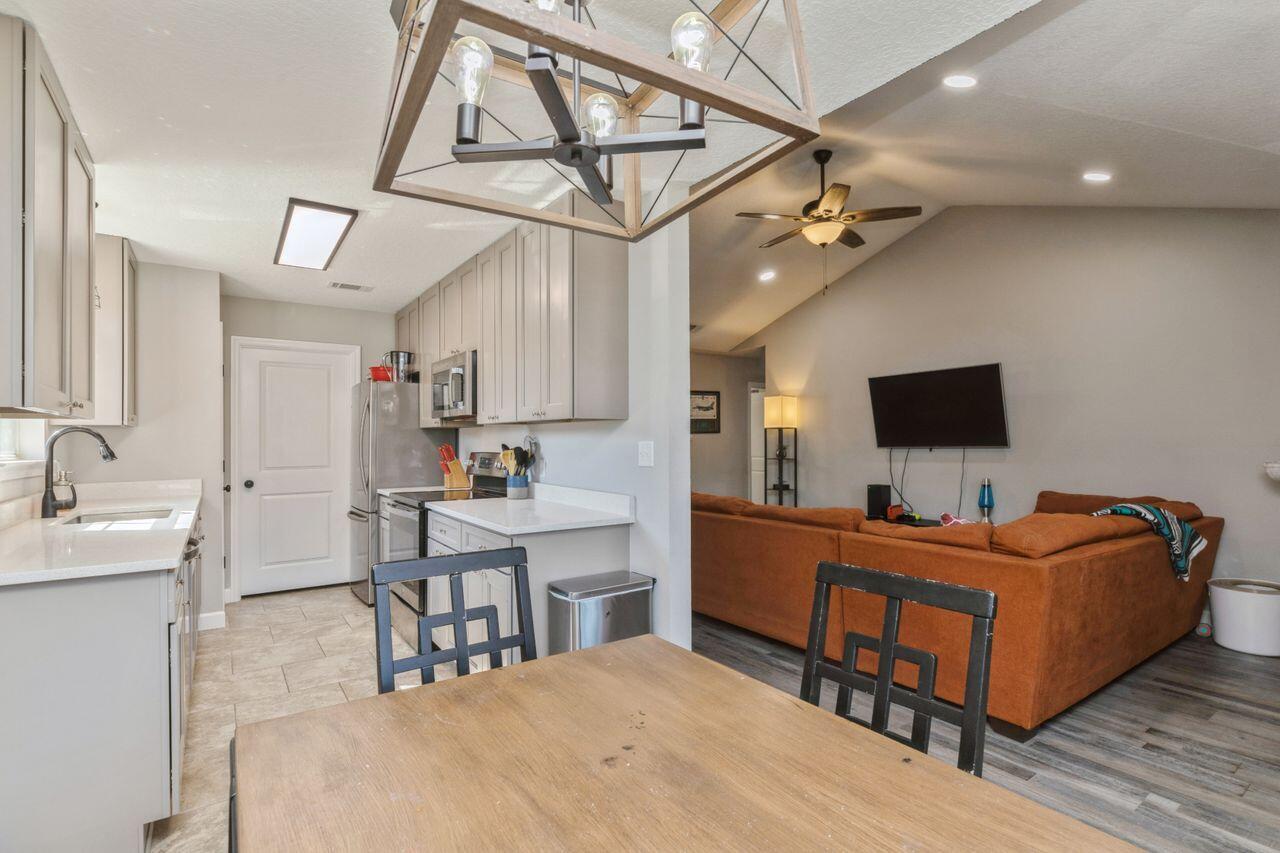 HOLLY GROVE SOUTH - Residential