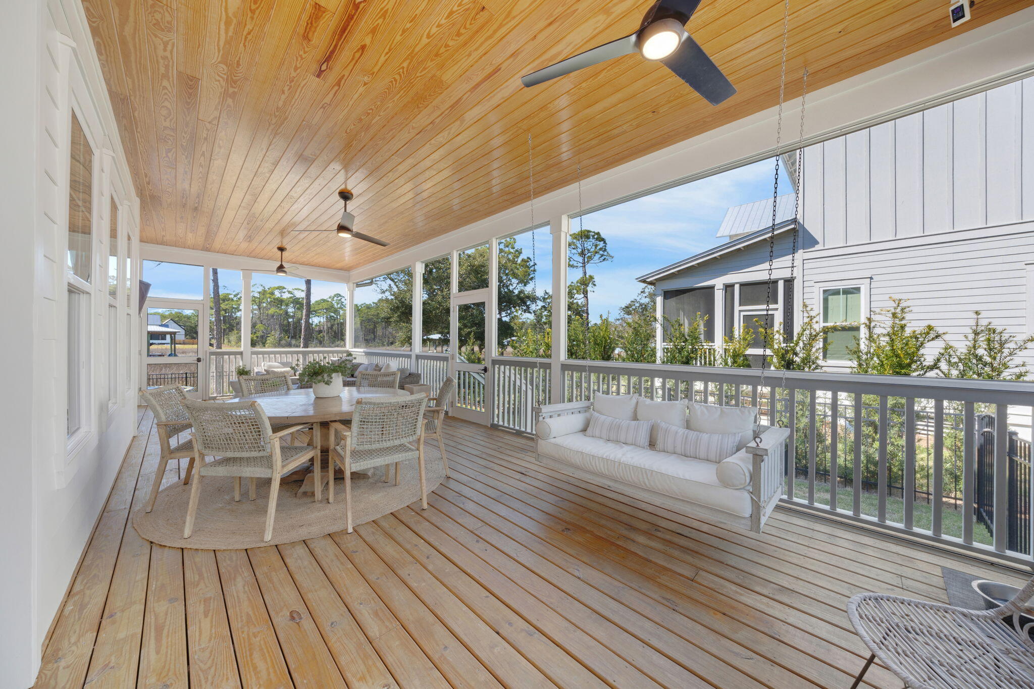 Daxton on the Bay - Residential