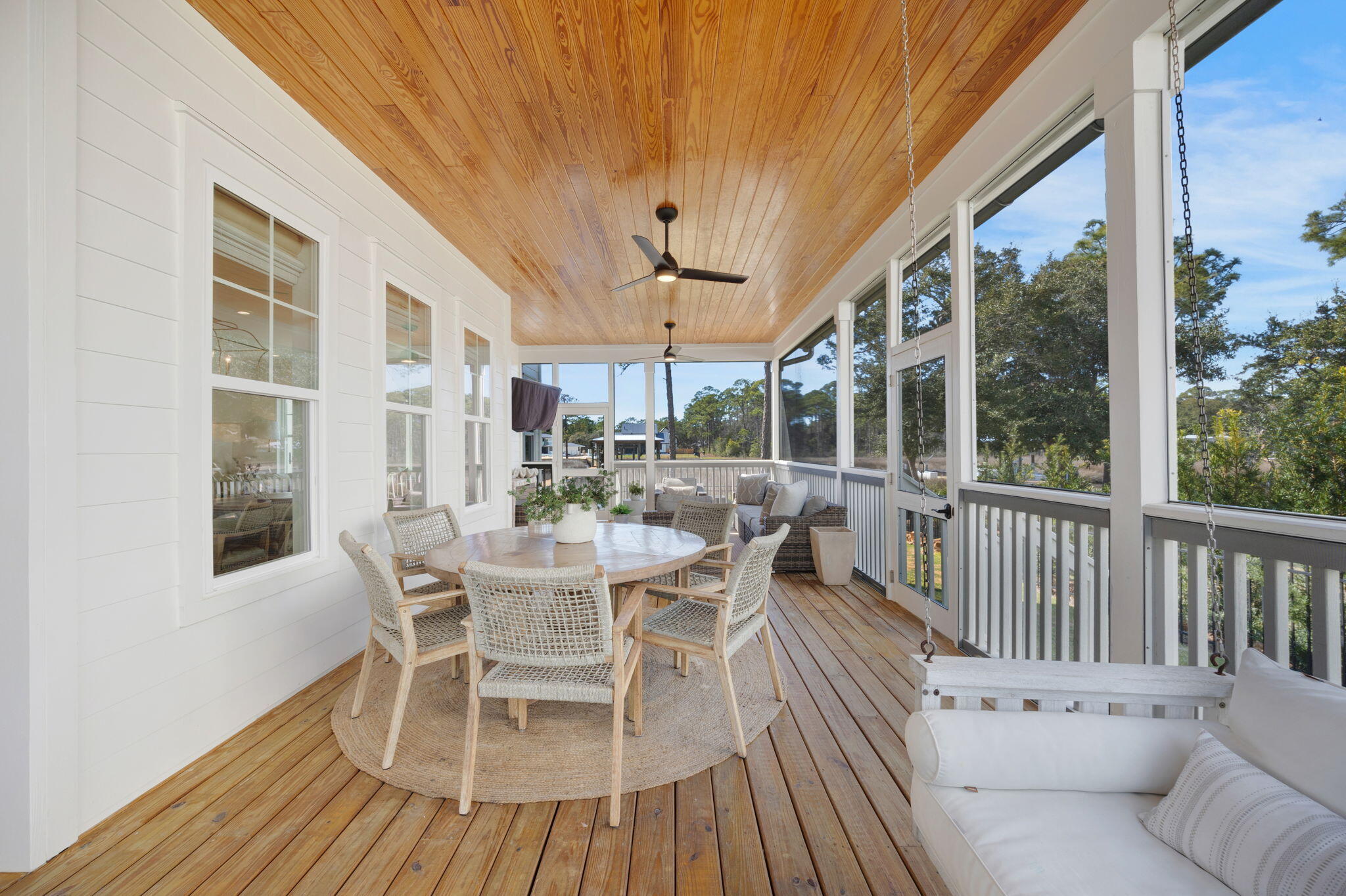 Daxton on the Bay - Residential