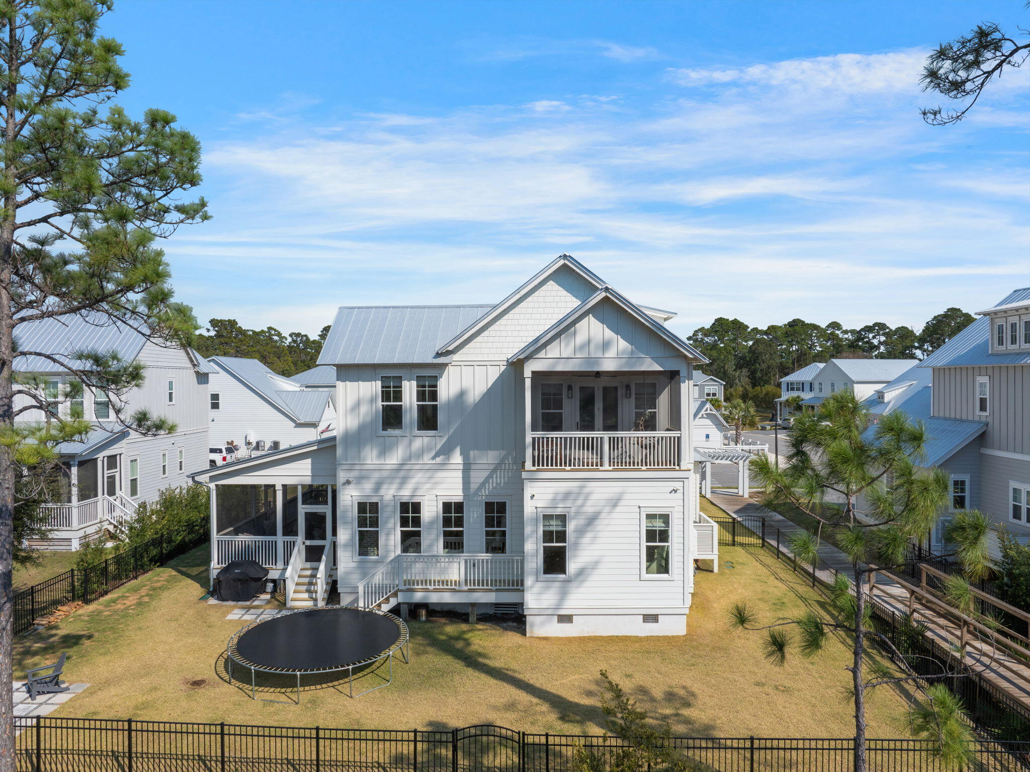Daxton on the Bay - Residential