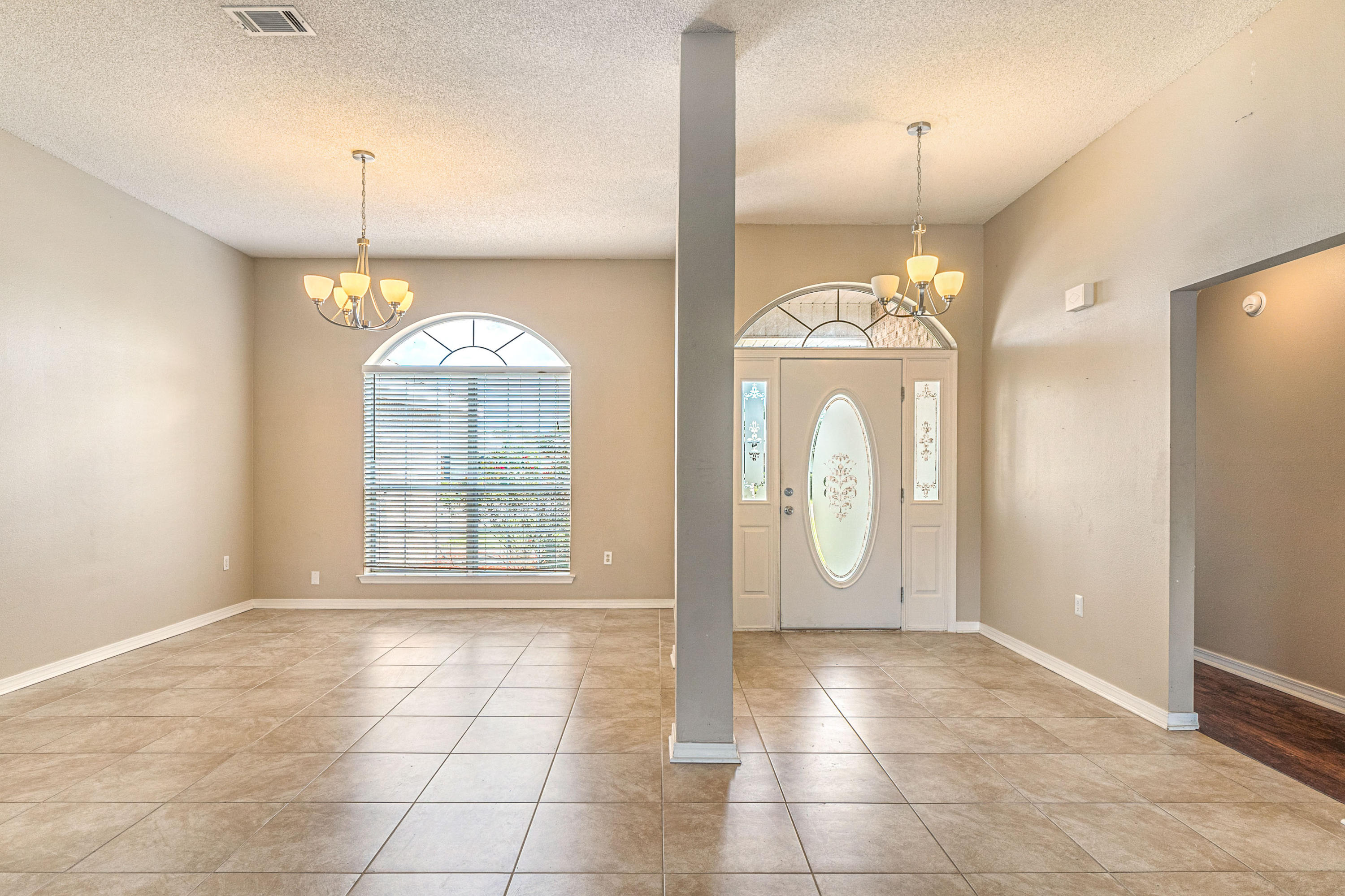 CREETWOODS - Residential