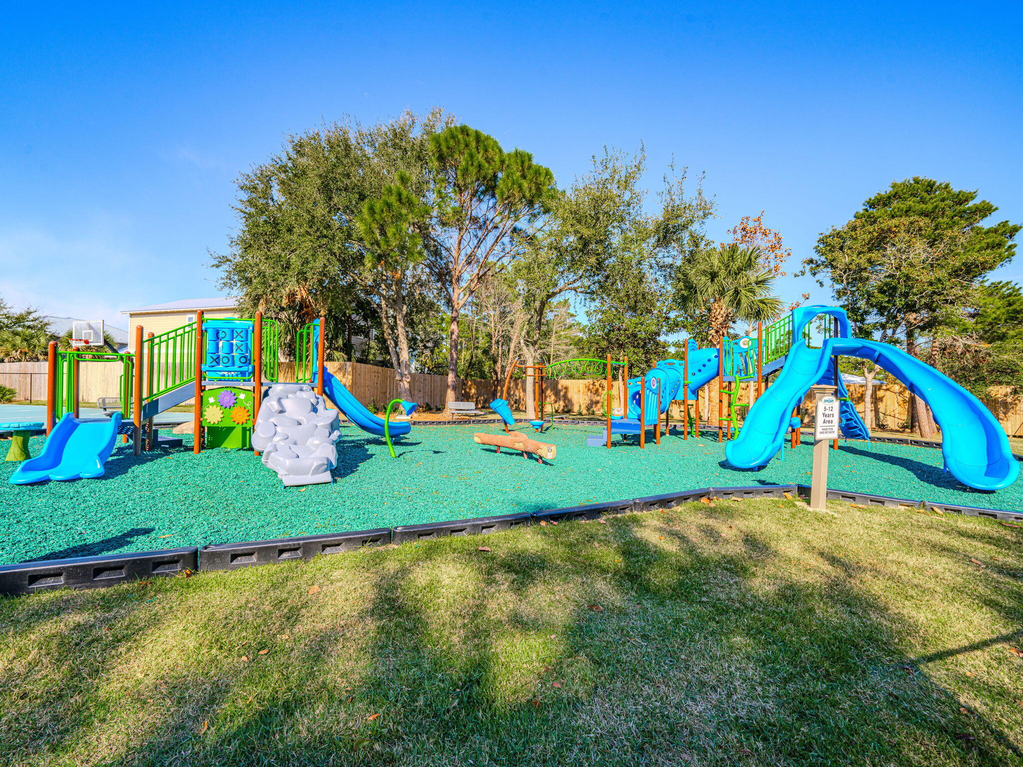 ARIEL DUNES II - Residential