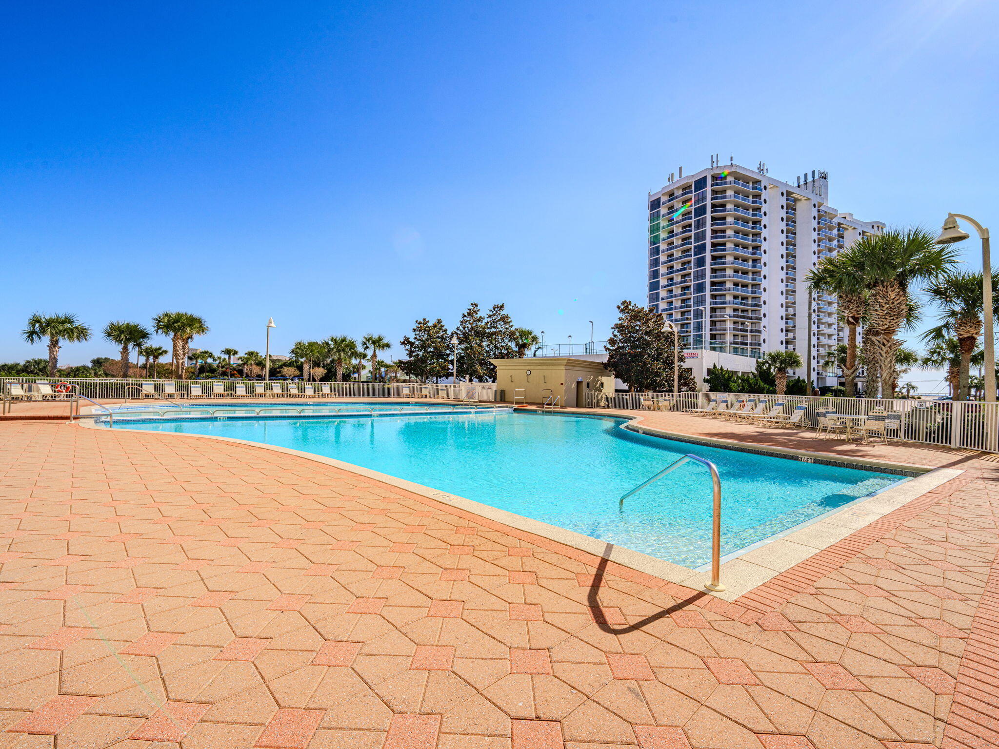 ARIEL DUNES II - Residential