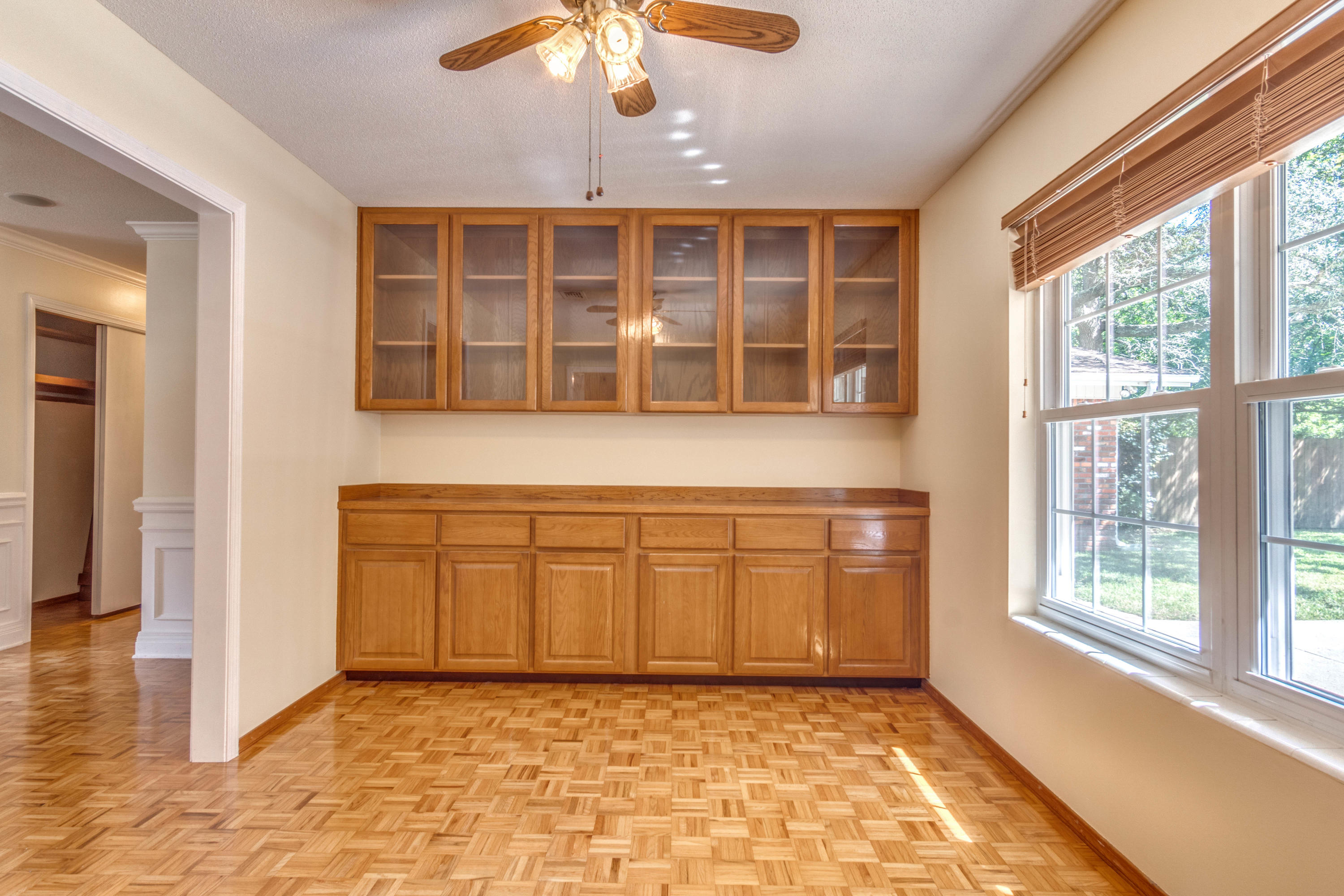 COUNTRY CLUB ESTATES 1ST ADDN - Residential