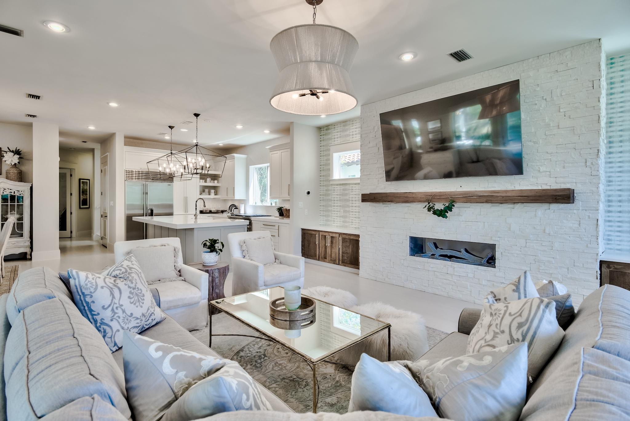 DEL MAR AT SANDESTIN - Residential