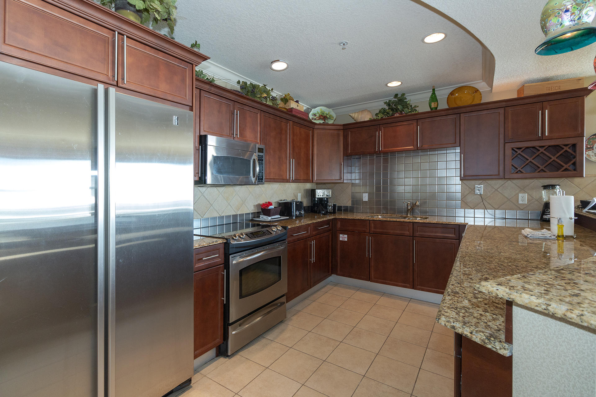EMERALD GRANDE - Residential