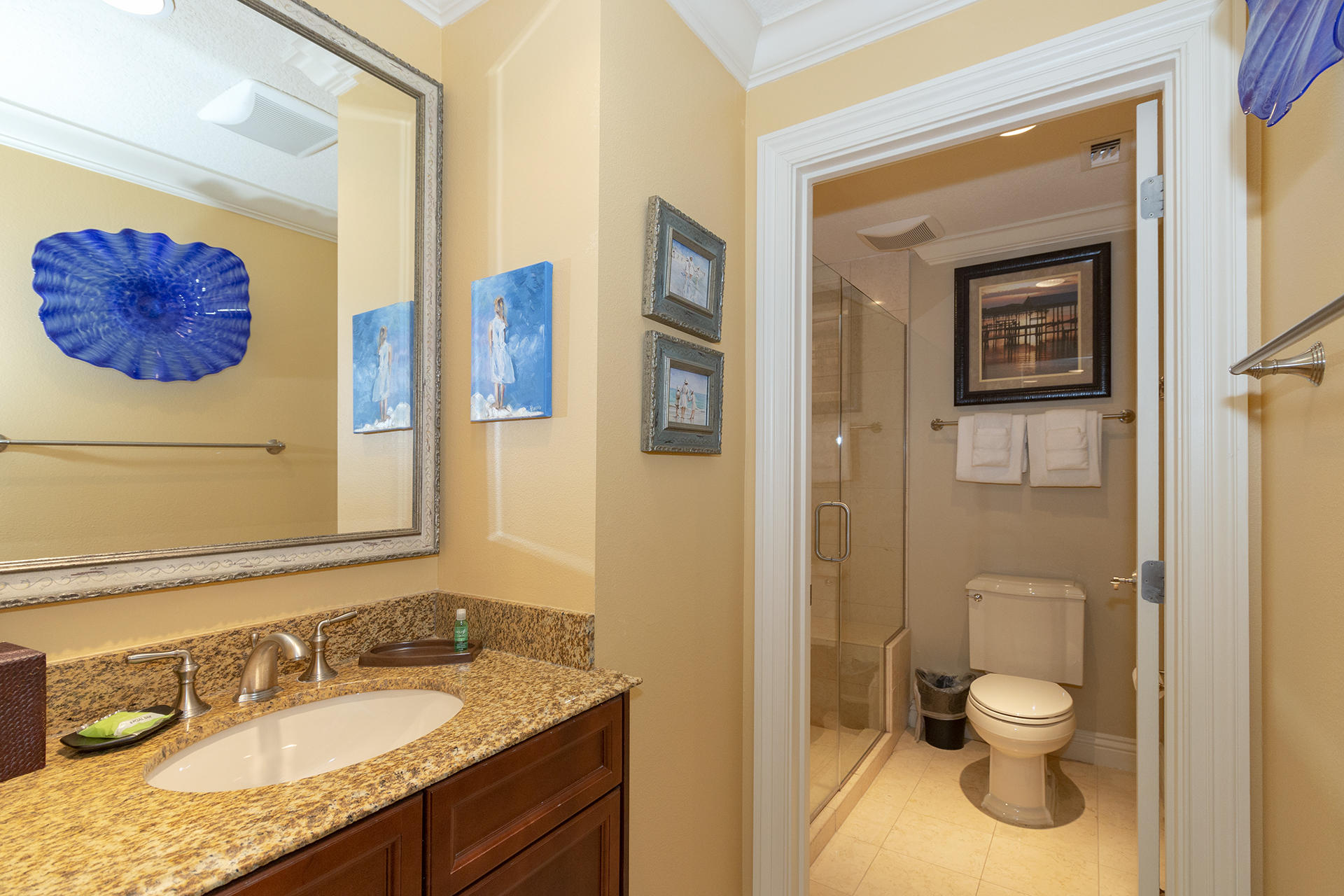 EMERALD GRANDE - Residential