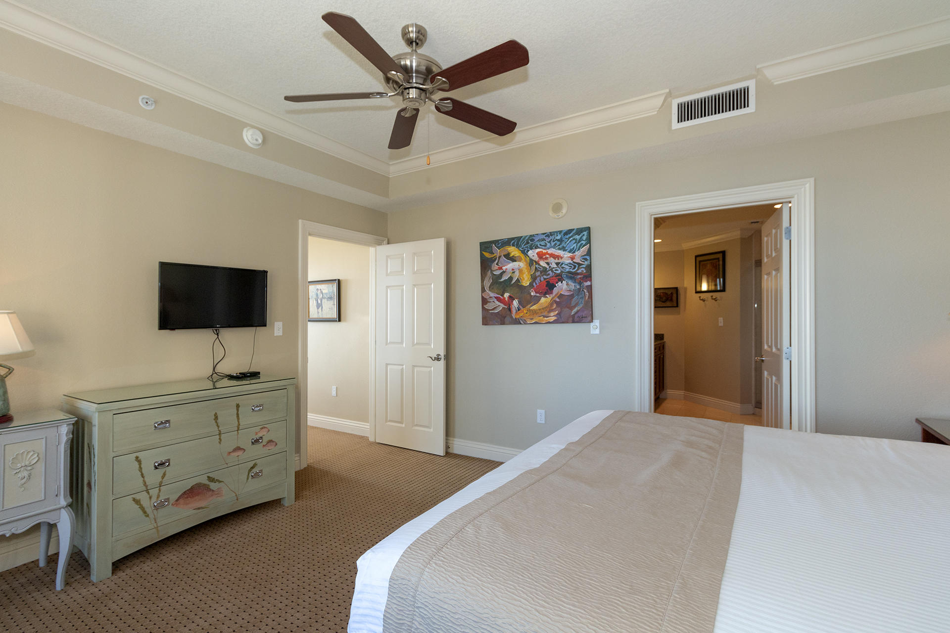 EMERALD GRANDE - Residential
