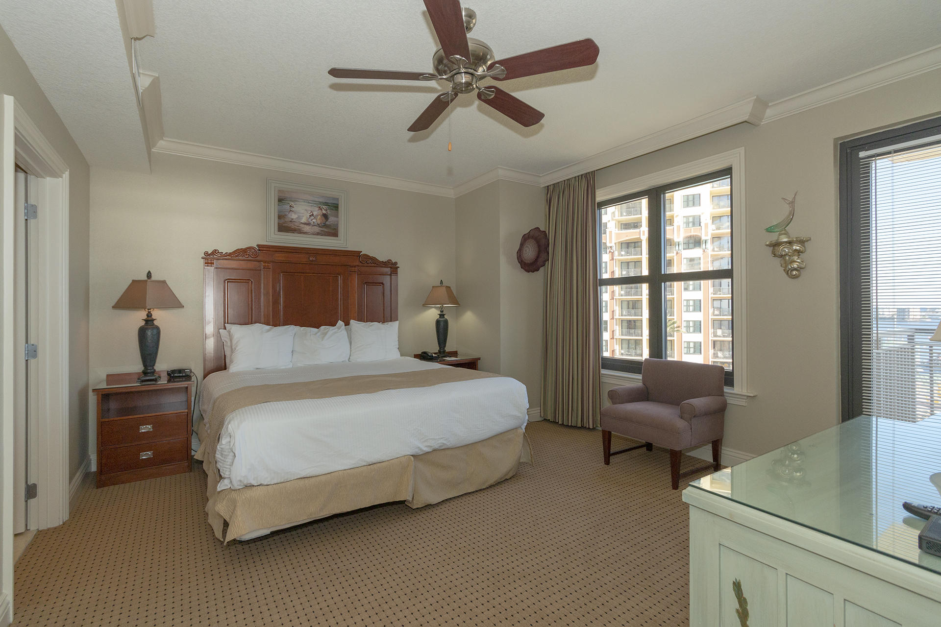 EMERALD GRANDE - Residential