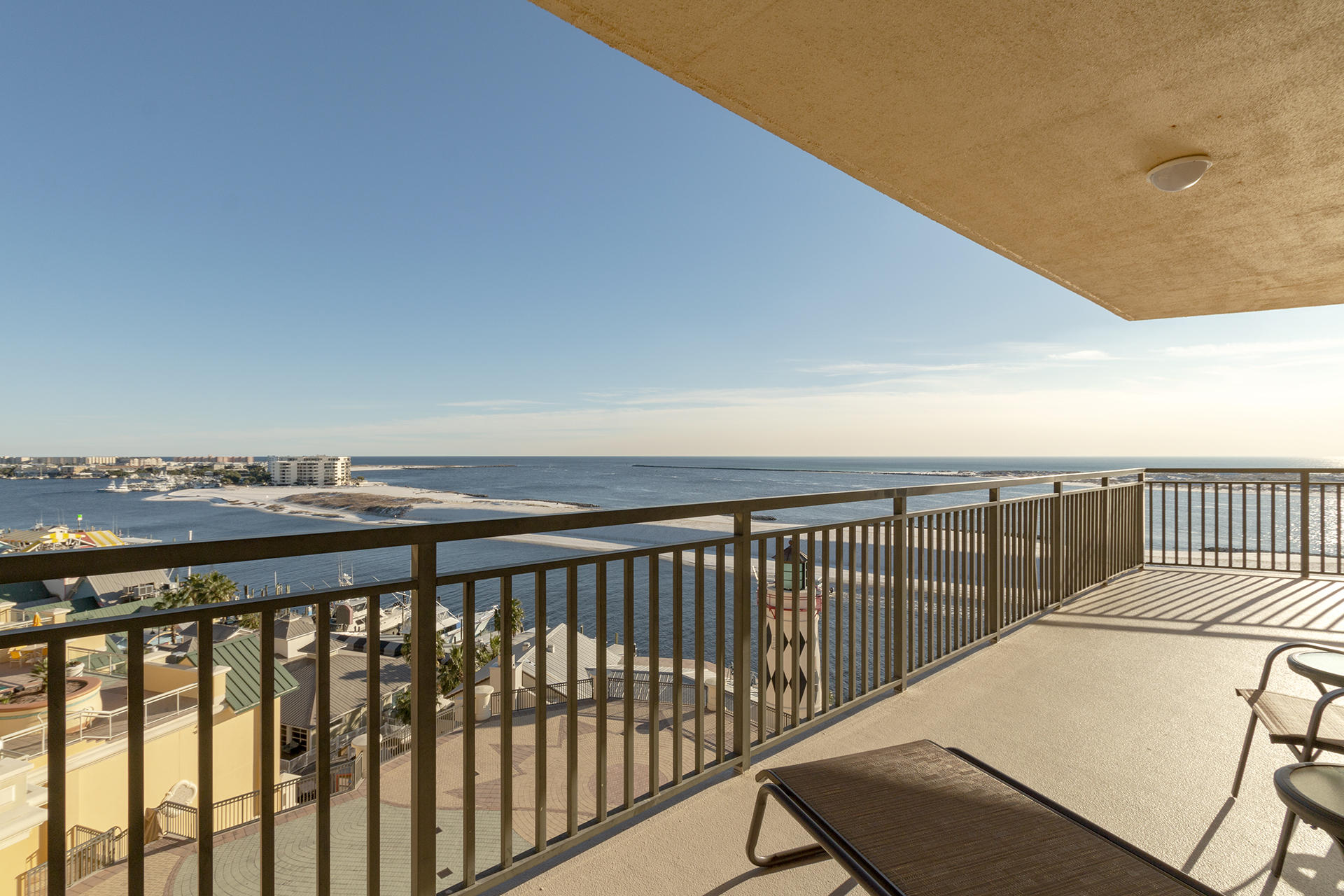 EMERALD GRANDE - Residential