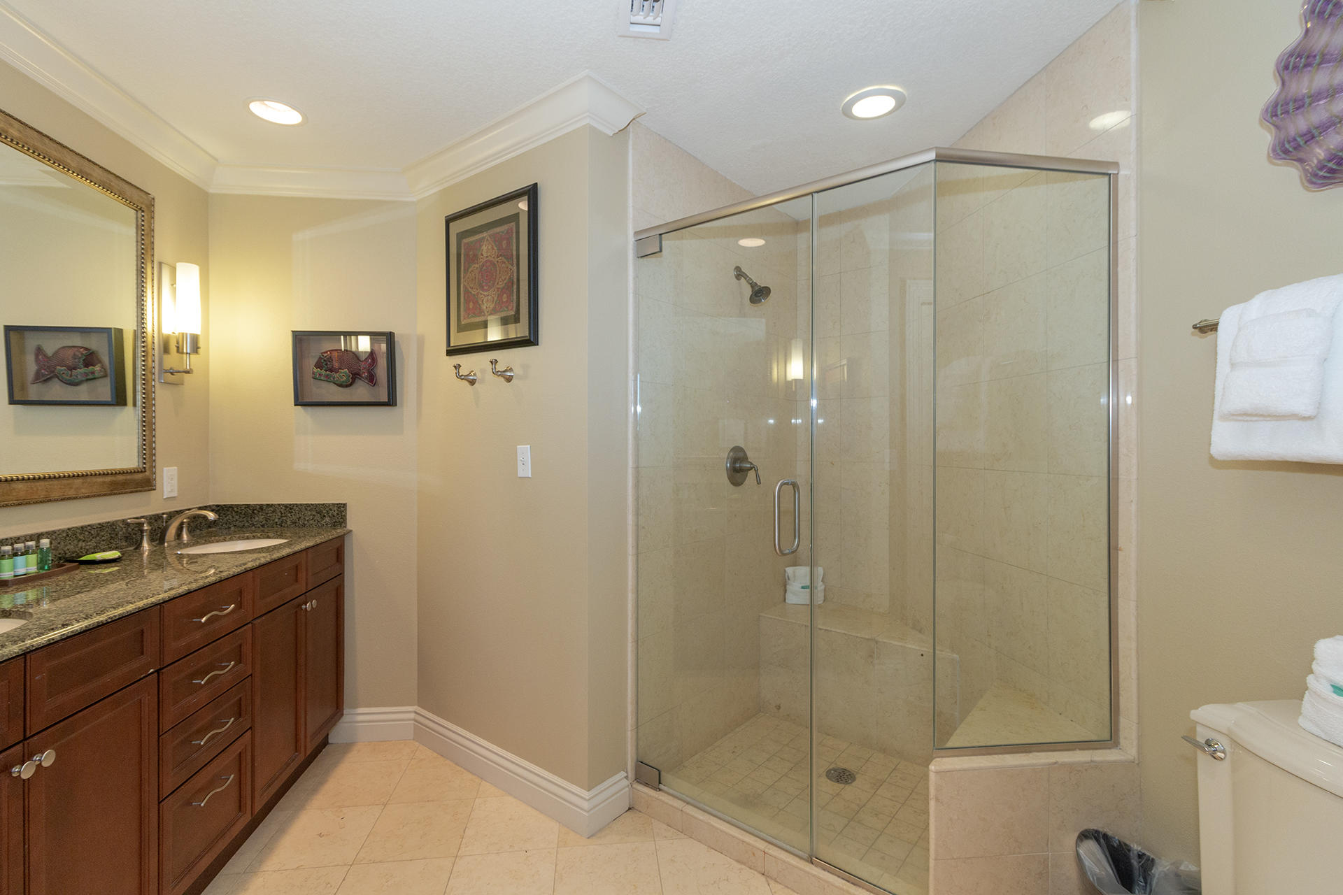 EMERALD GRANDE - Residential
