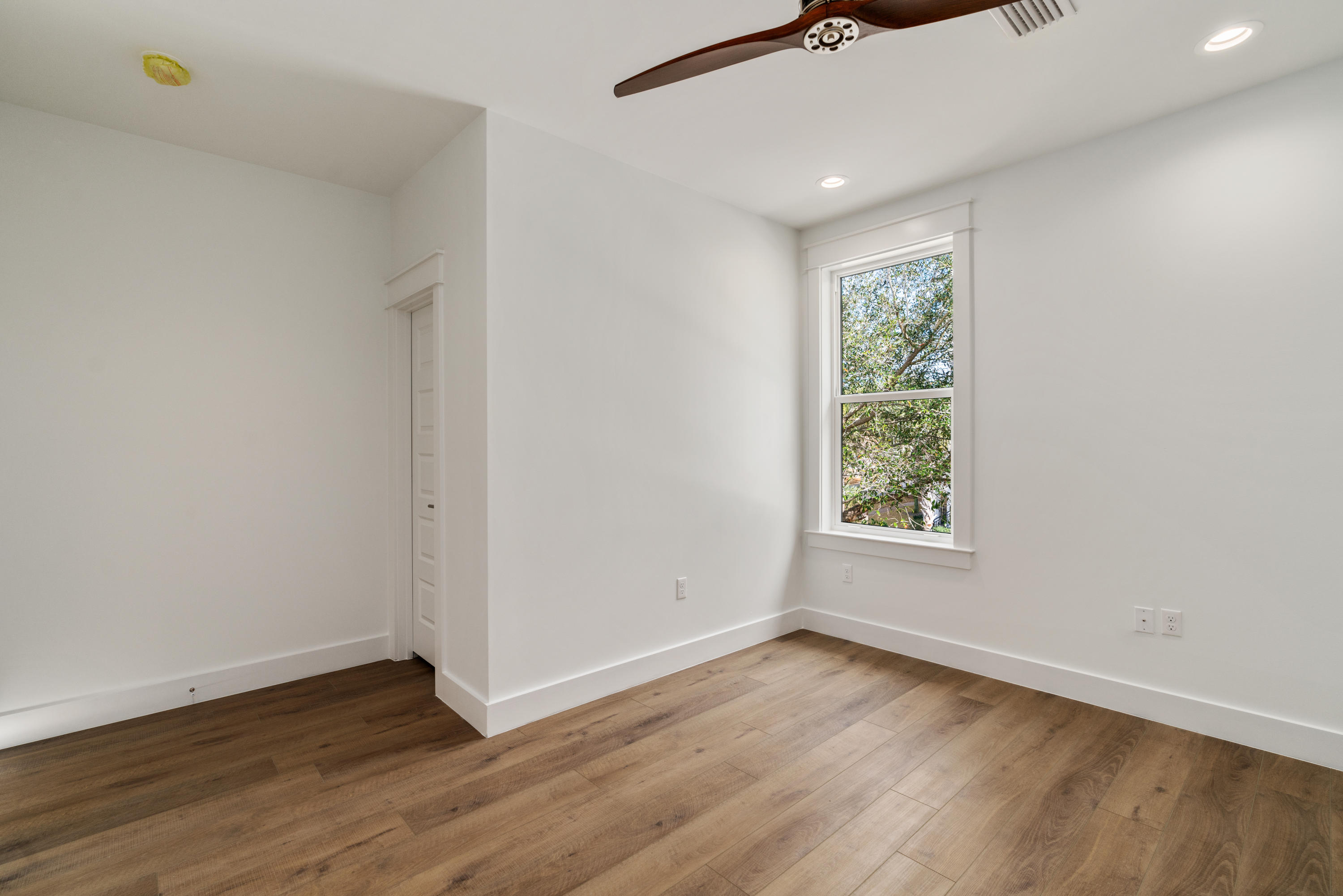 VILLAGE AT BLUE MOUNTAIN BEACH - Residential