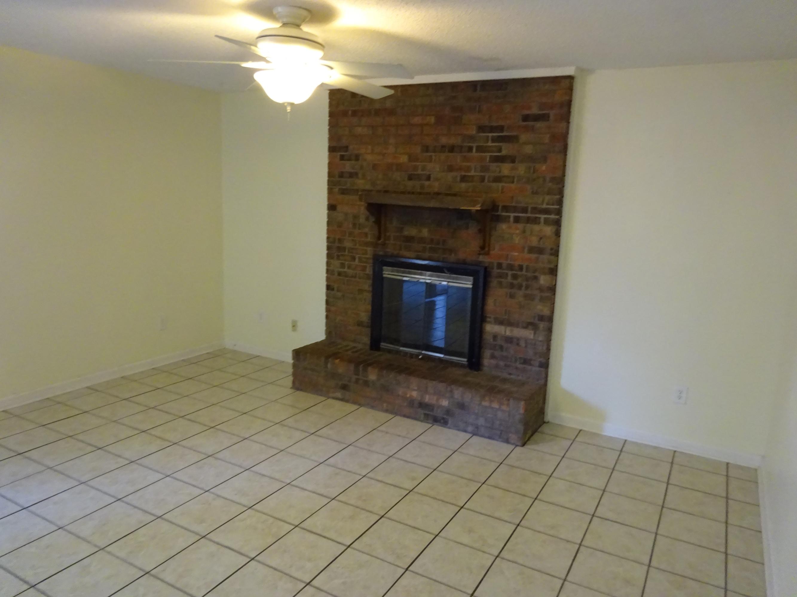 PINECREST ADDN - Residential