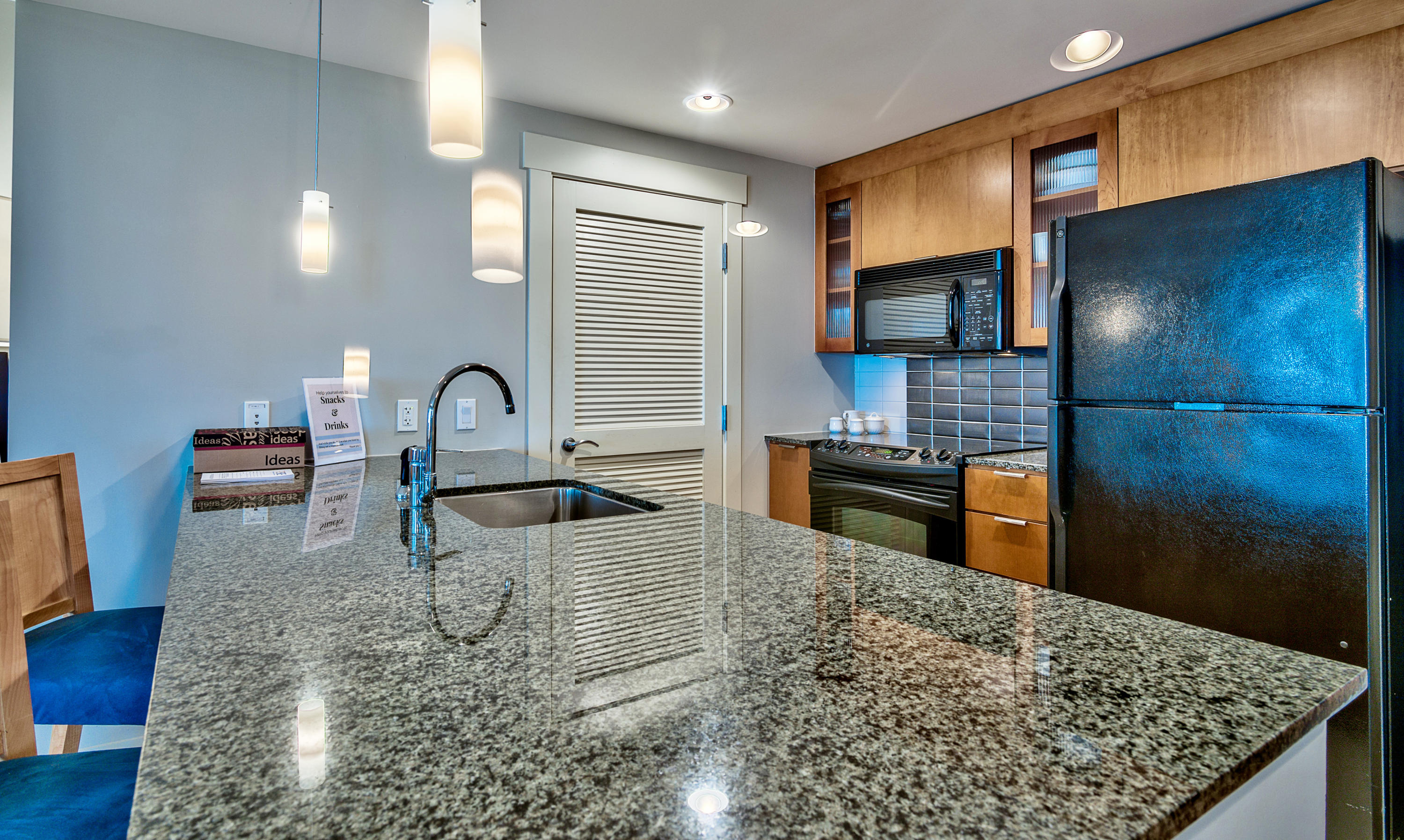 BAHIA CONDO - Residential