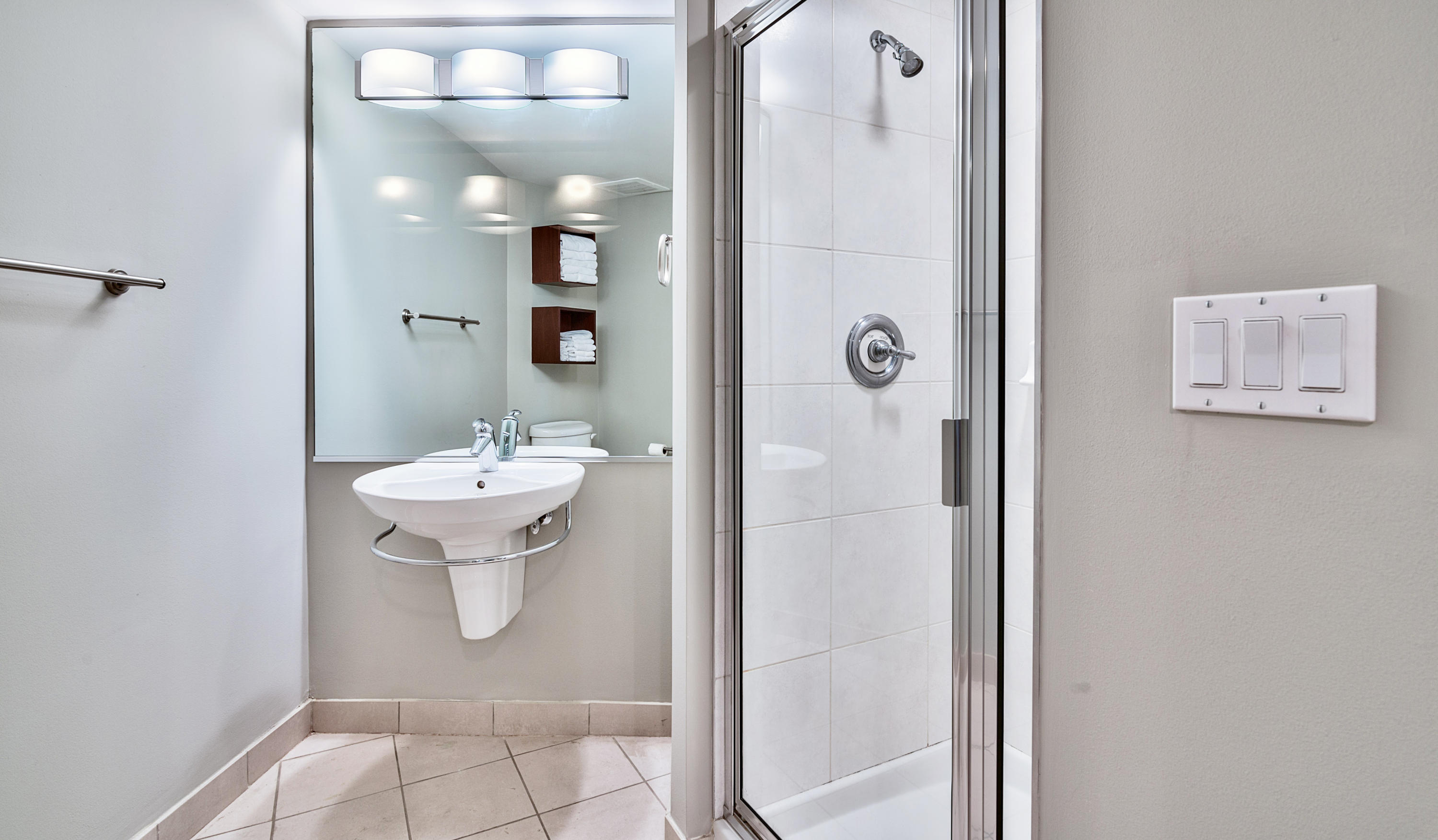 BAHIA CONDO - Residential