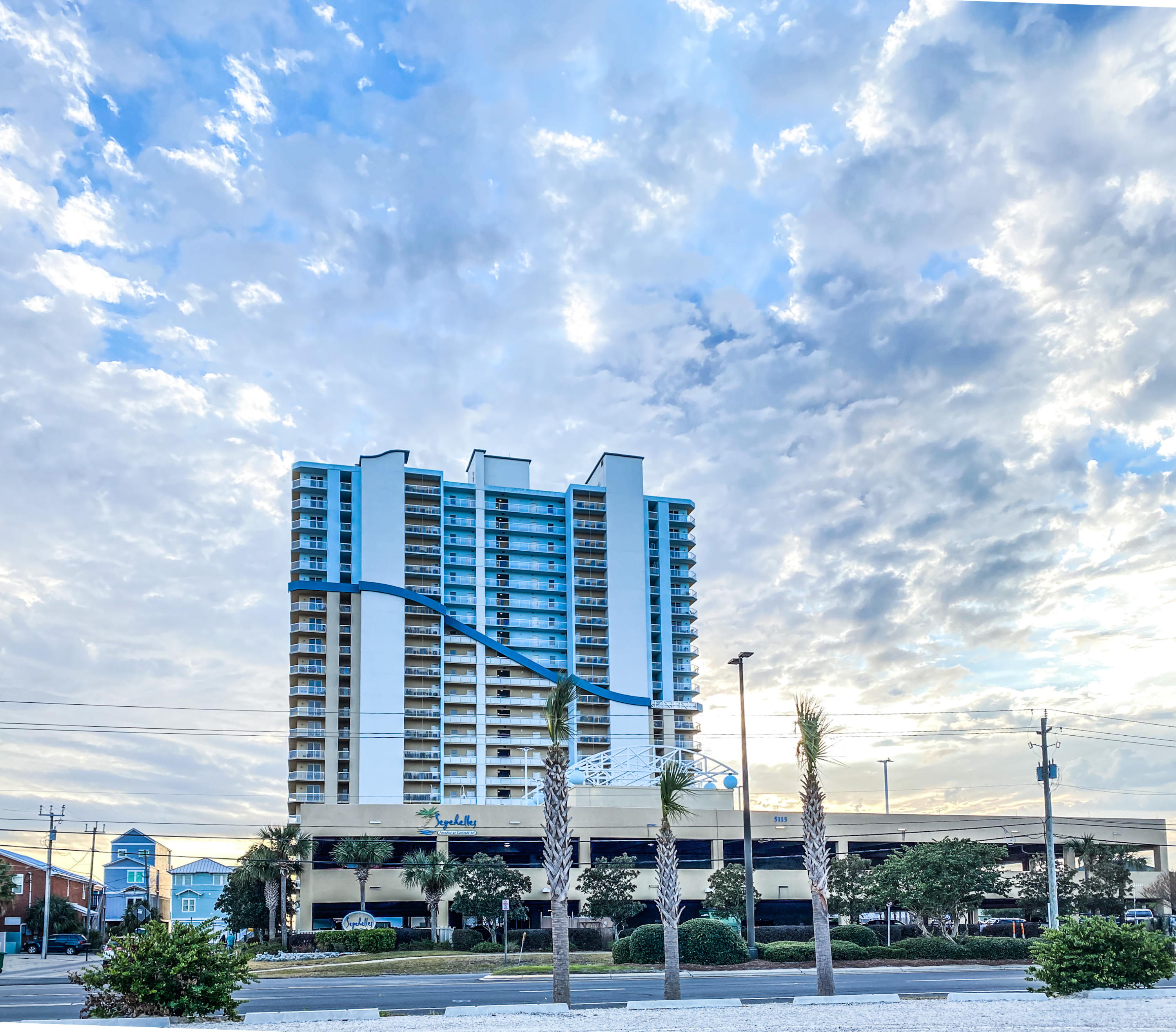 SEYCHELLES RESORT CONDO - Residential