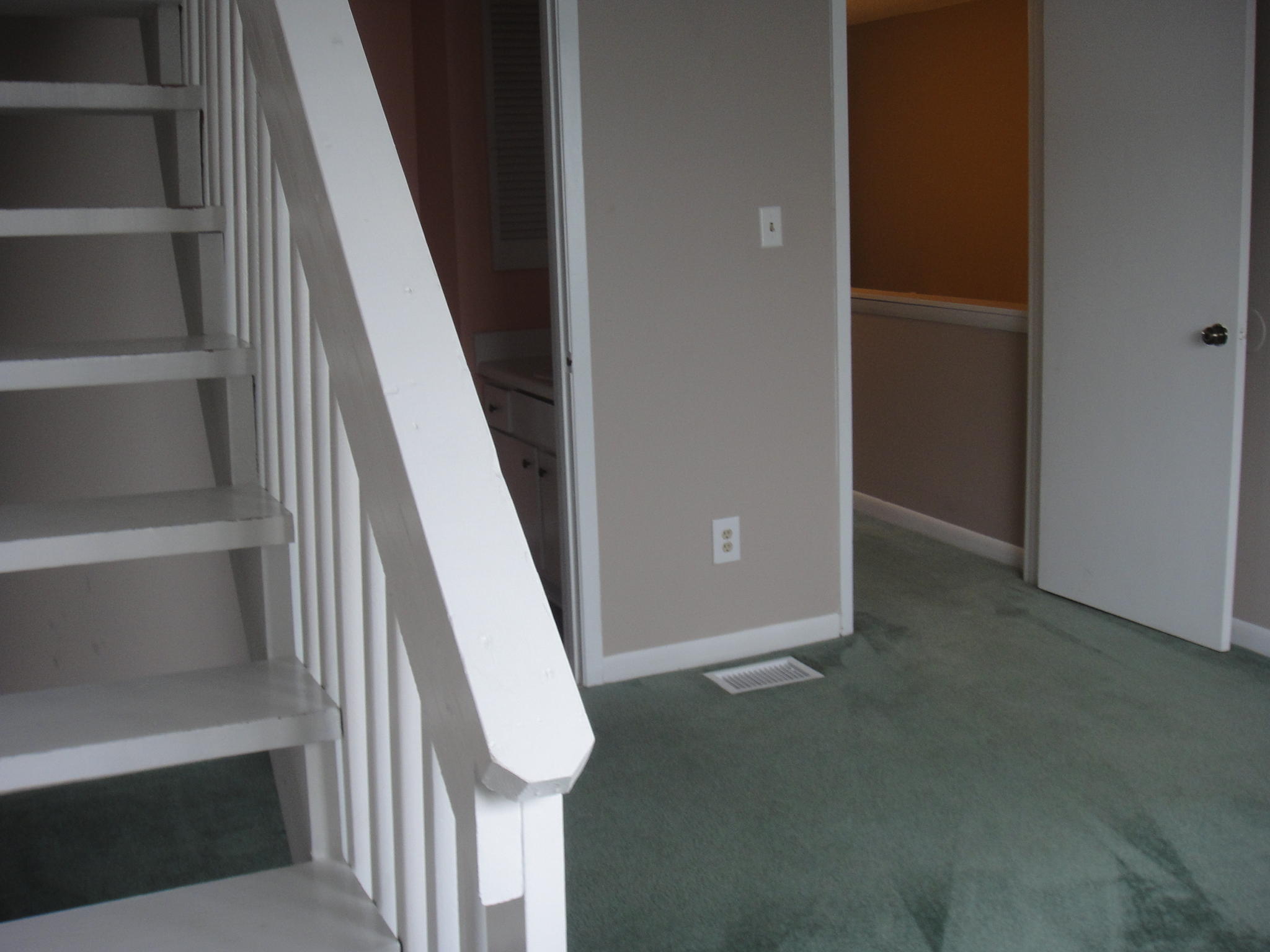 COMMODORES LANDING - Residential Lease