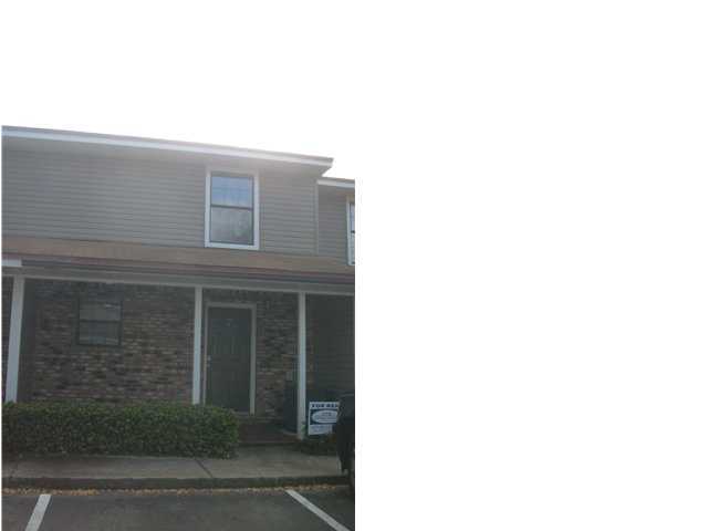 OMPLETED APPLICATIONS ACCEPTED & PROCESSED ON A FIRST COME, FIRST SERVE BASIS. NO PETS ALLOWED, SMOKING PROHIBITED. COMPLEX HAS A COURTYARD AND A SWIMMING POOL. THIS IS A 2 STORY TOWNHOME, FEATURES INCLUDE 2 COVERED PORCHES, ONE IS LOCATED OFF THE FAMILY ROOM AND THE OTHER IS LOCATED OFF THE BACK BEDROOM ON THE 2ND FLOOR. FULLY EQUIPPED KITCHEN,LARGE CLOSET PANTRY, FORMAL DINING ROOM, LIVING ROOM AND 1/2 BATH ARE LOCATED ON THE FIRST FLOOR AND 2 BEDROOMS AND 2 FULL BATHS ARE LOCATED ON THE SECOND FLOOR. LAUNDRY ROOM LOCATED OFF THE 2ND FLOOR PORCH. ASSIGNED PARKING. ROOM SIXES ARE APPROXIMATE.