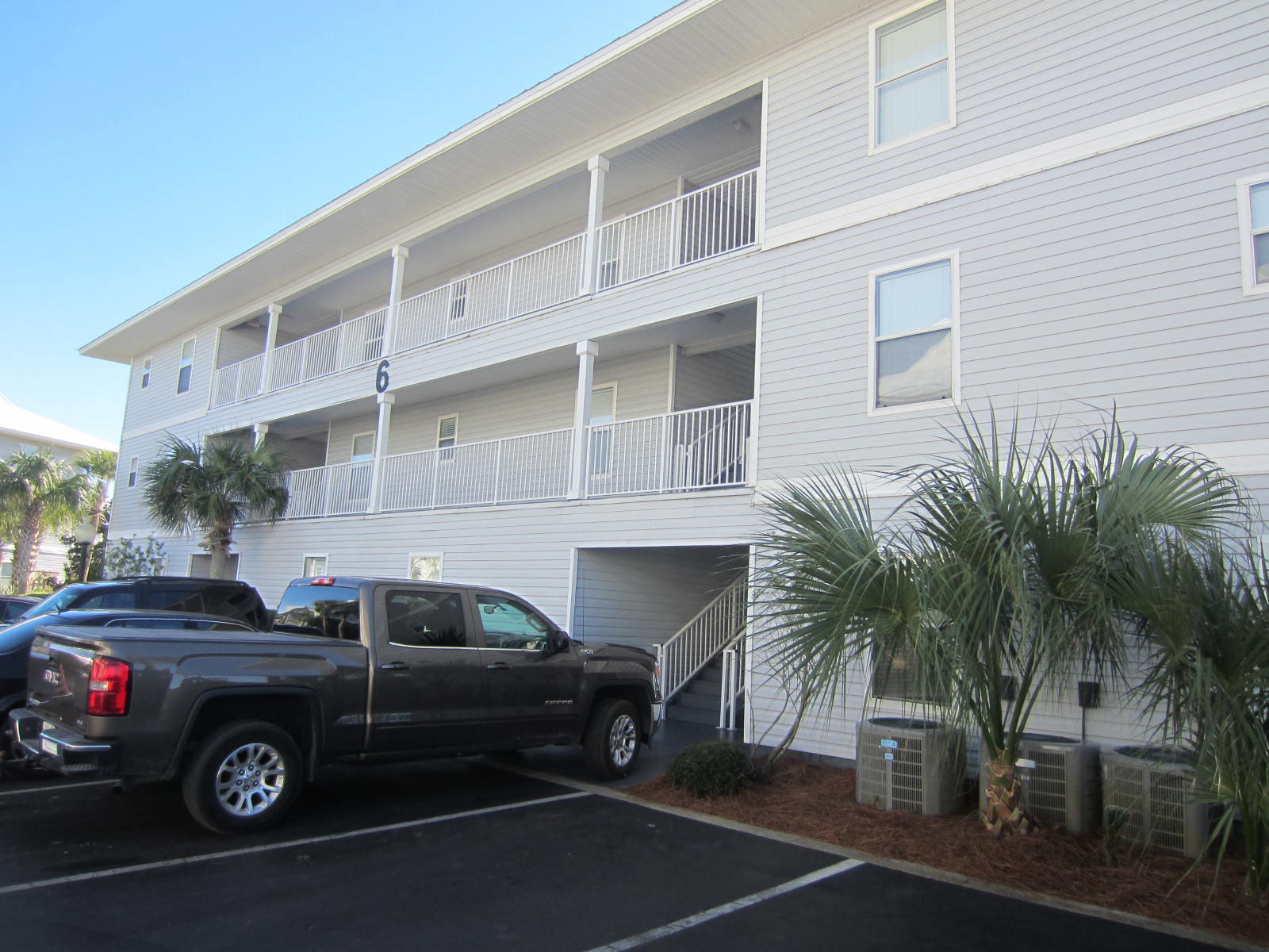 BEACHSIDE VILLAS CONDO - Residential