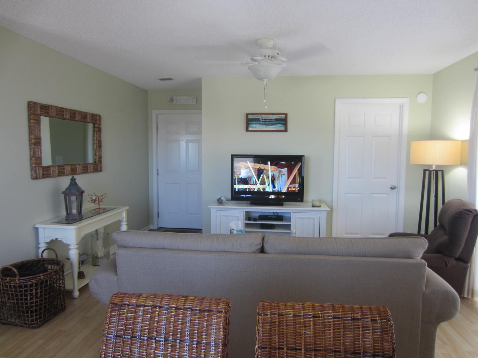 BEACHSIDE VILLAS CONDO - Residential