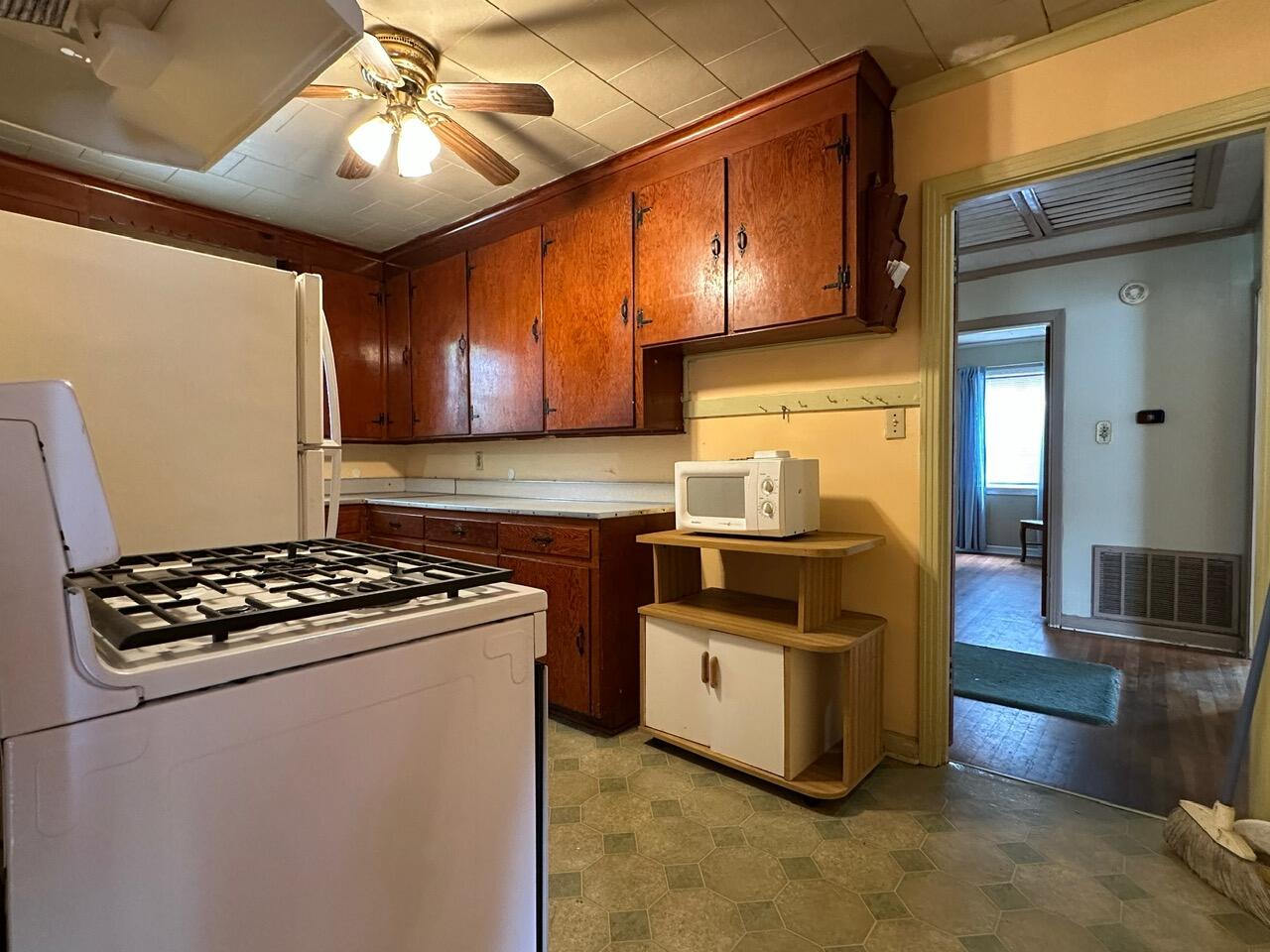 S 80 FT OF E 85 FT OF BLK 344 OR 613 P 987 OR 8875 P 1139 CA 62 - Residential