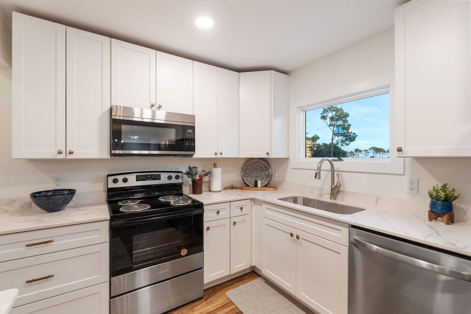 BAY POINT TURTLEGRASS VILLAS CONDO - Residential