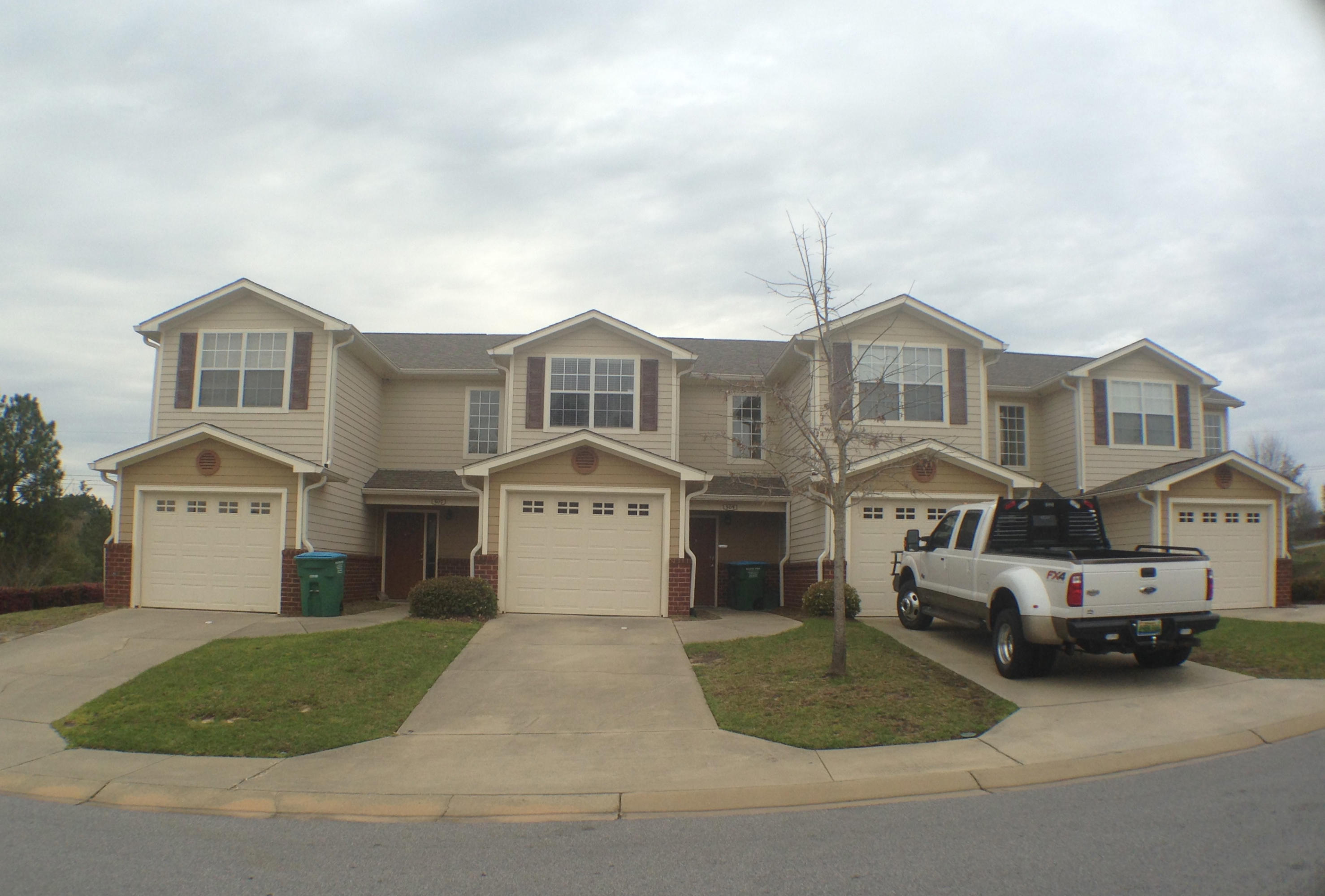 Eagles Landing Townhomes - Residential