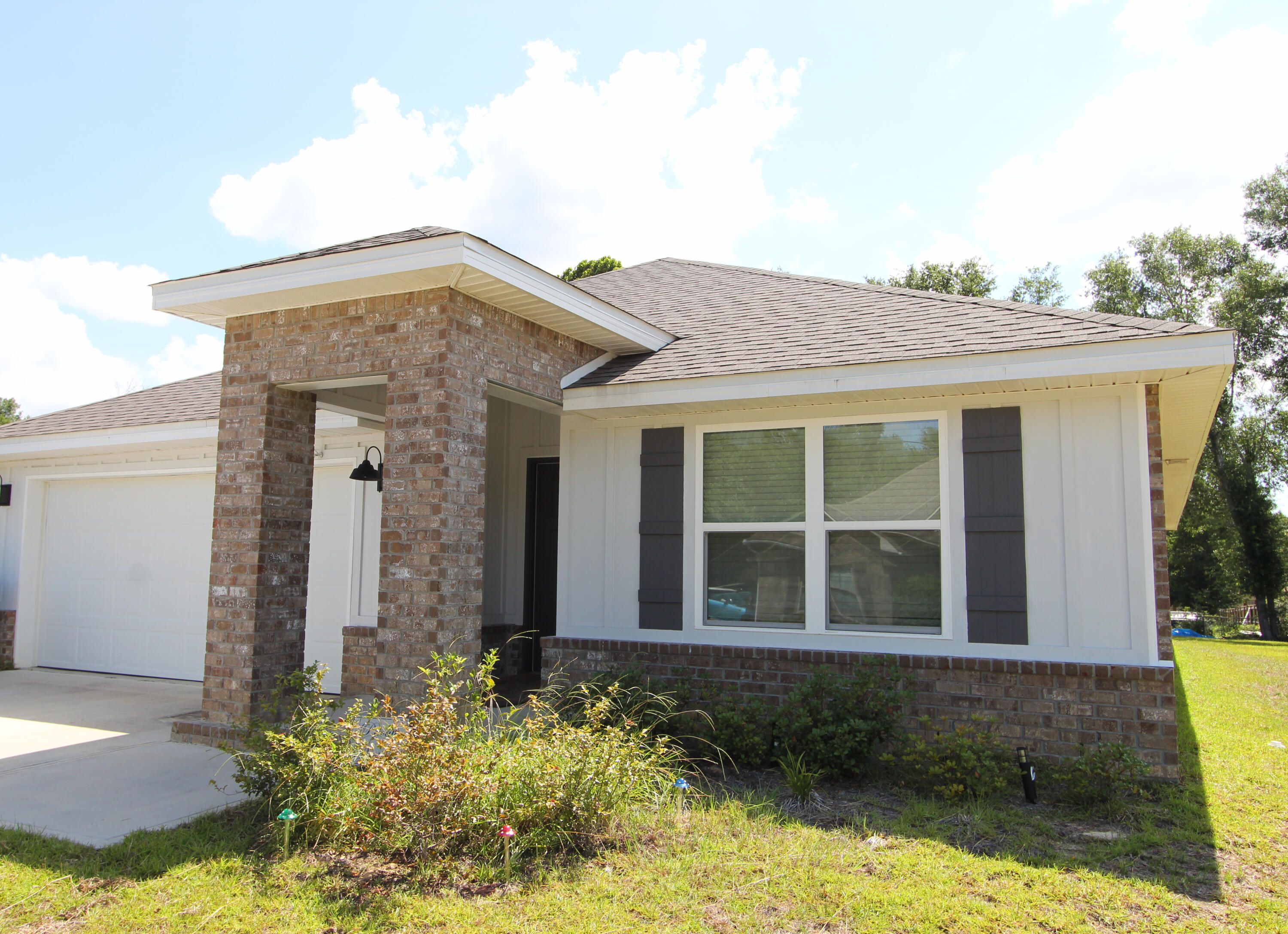 *Motivated Seller!!!* $5000 to Buyer Credit! Welcome to this beautifully maintained 4-bed, 2-bath home in the heart of Crestview! This all-brick home features an open floor plan, spacious living room and a large kitchen with breakfast bar and stainless appliances. The master suite offers a walk-in closet and dual vanities. Enjoy outdoor living with a large backyard. Just minutes to schools, shopping, and the popular 'Blackstone Golf Course'.
