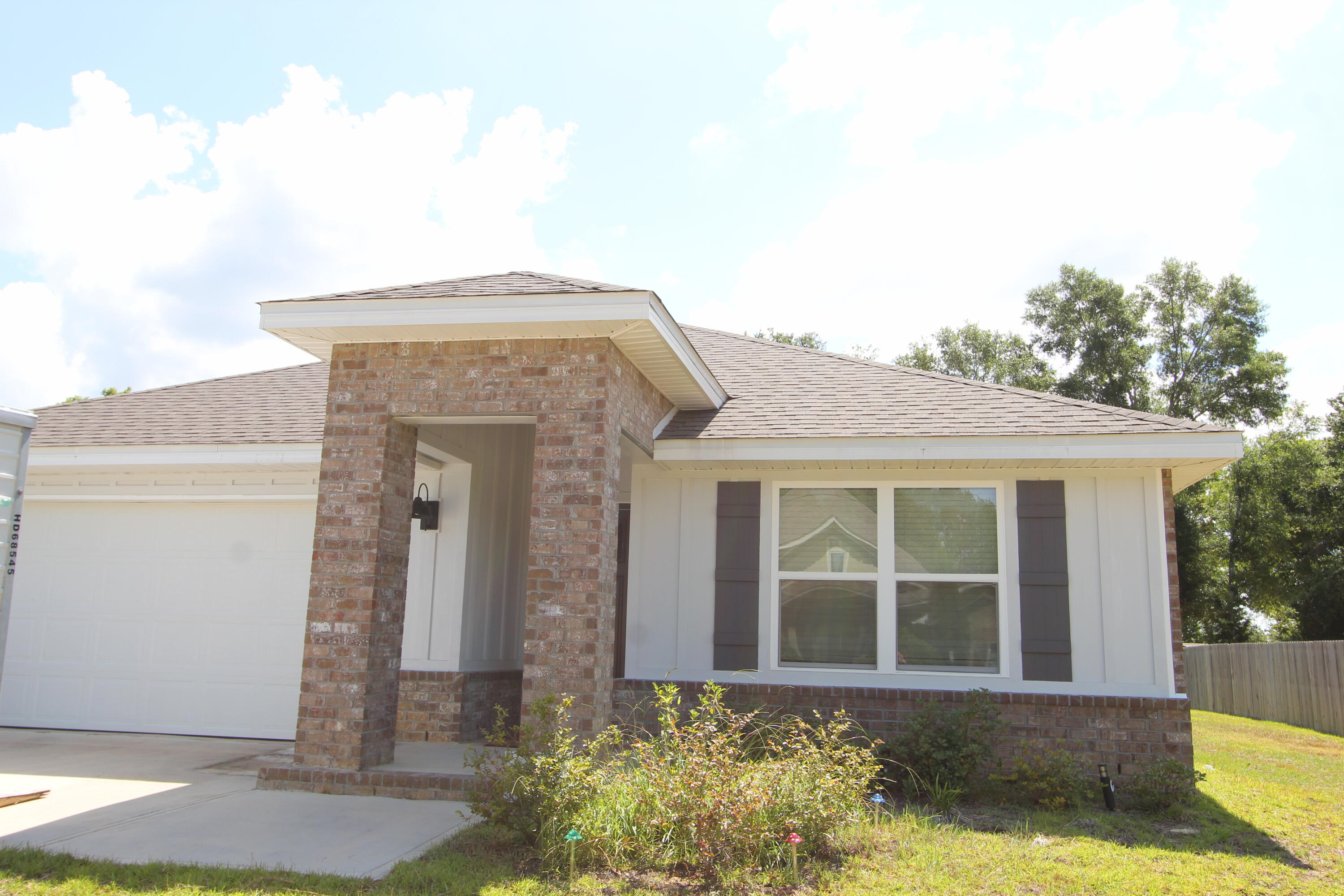 HOMEWOOD EST - Residential