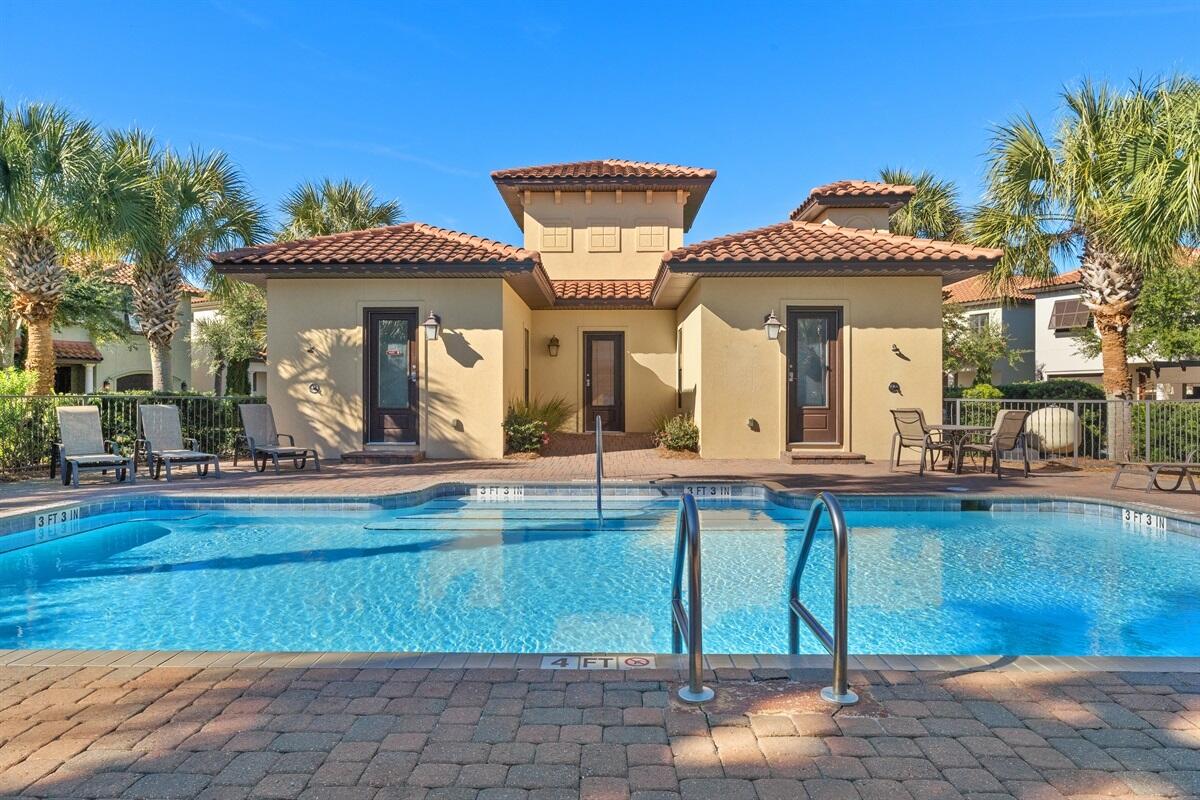 VILLA LAGO - Residential Lease