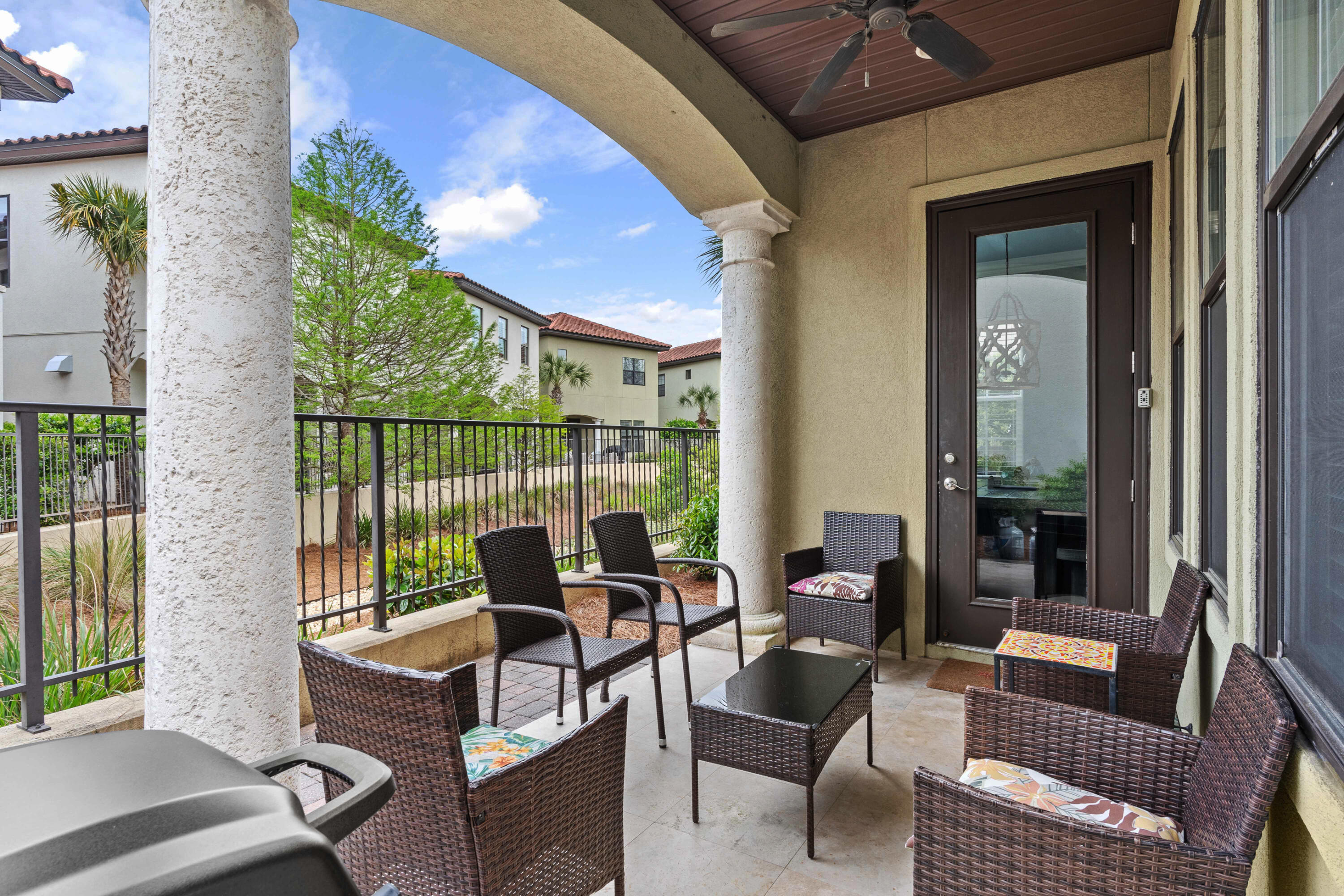 VILLA LAGO - Residential Lease