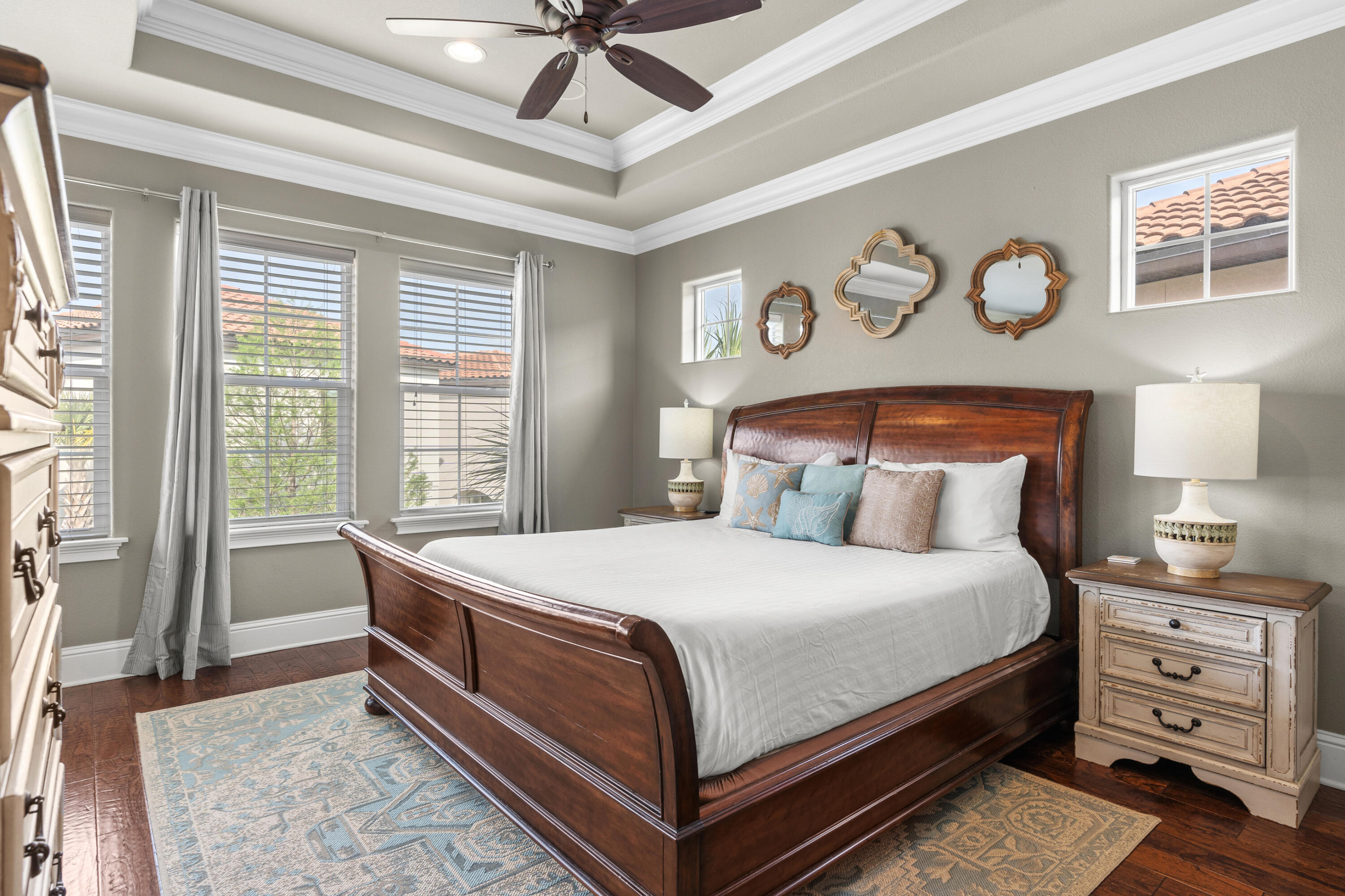 VILLA LAGO - Residential Lease