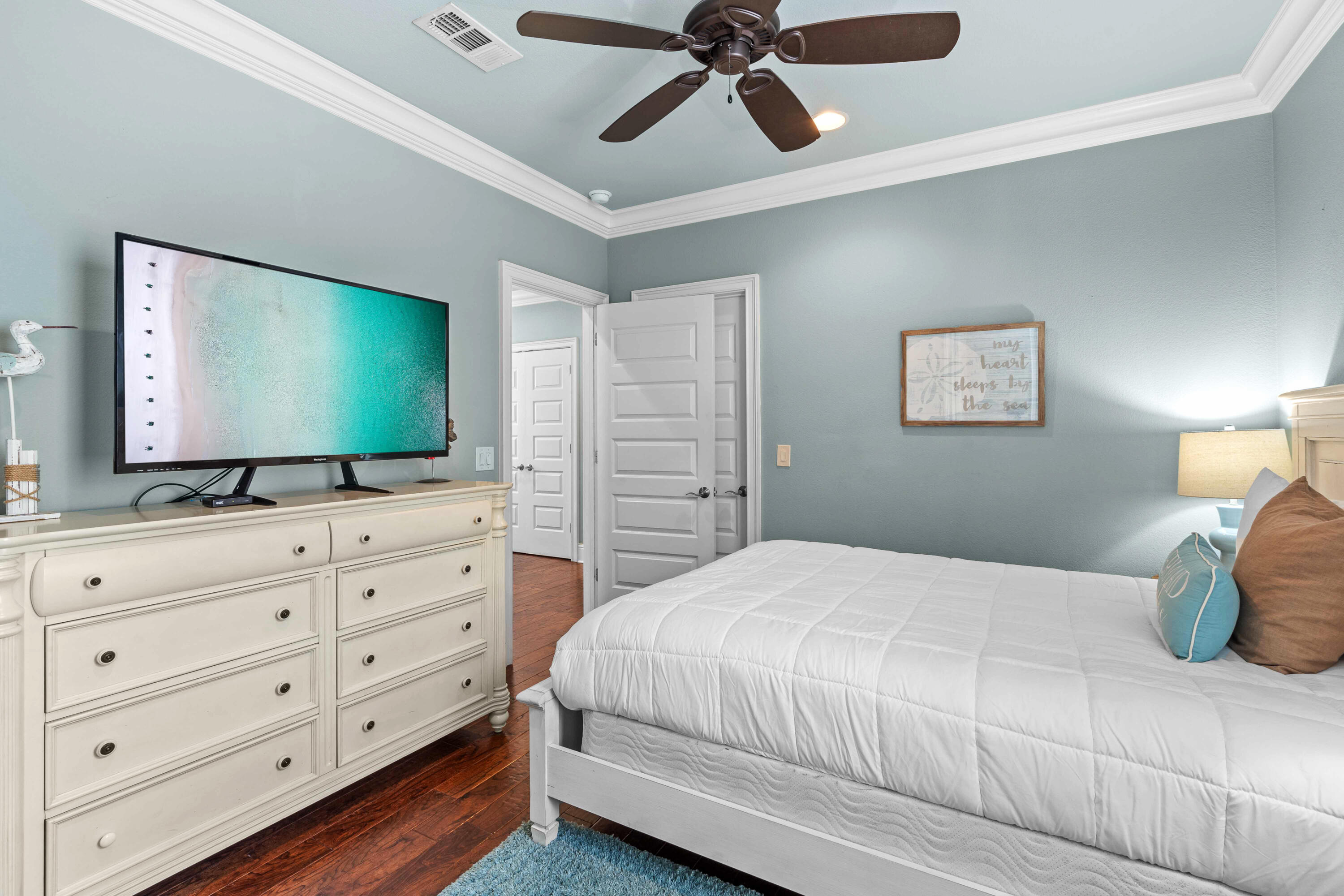 VILLA LAGO - Residential Lease