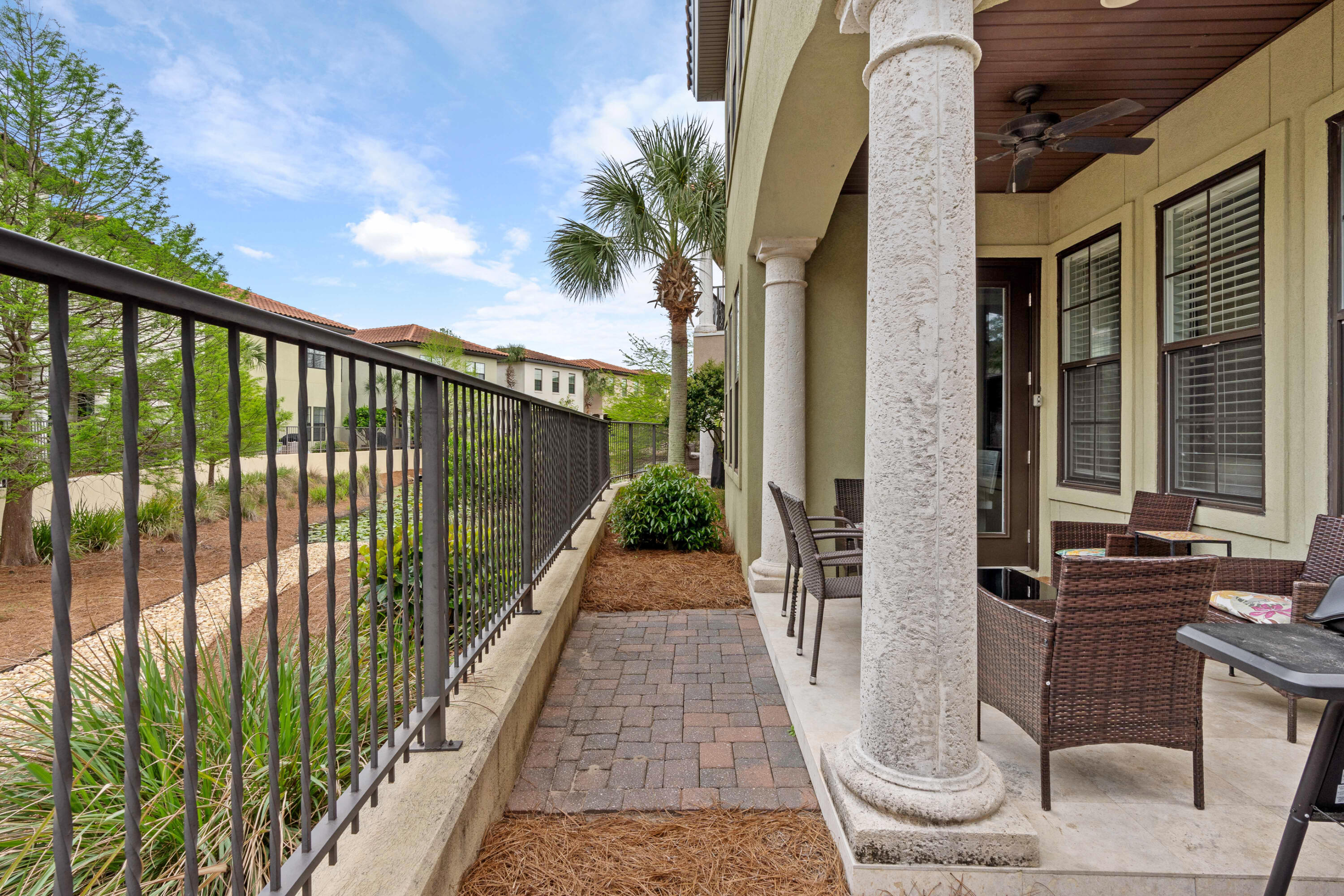 VILLA LAGO - Residential Lease