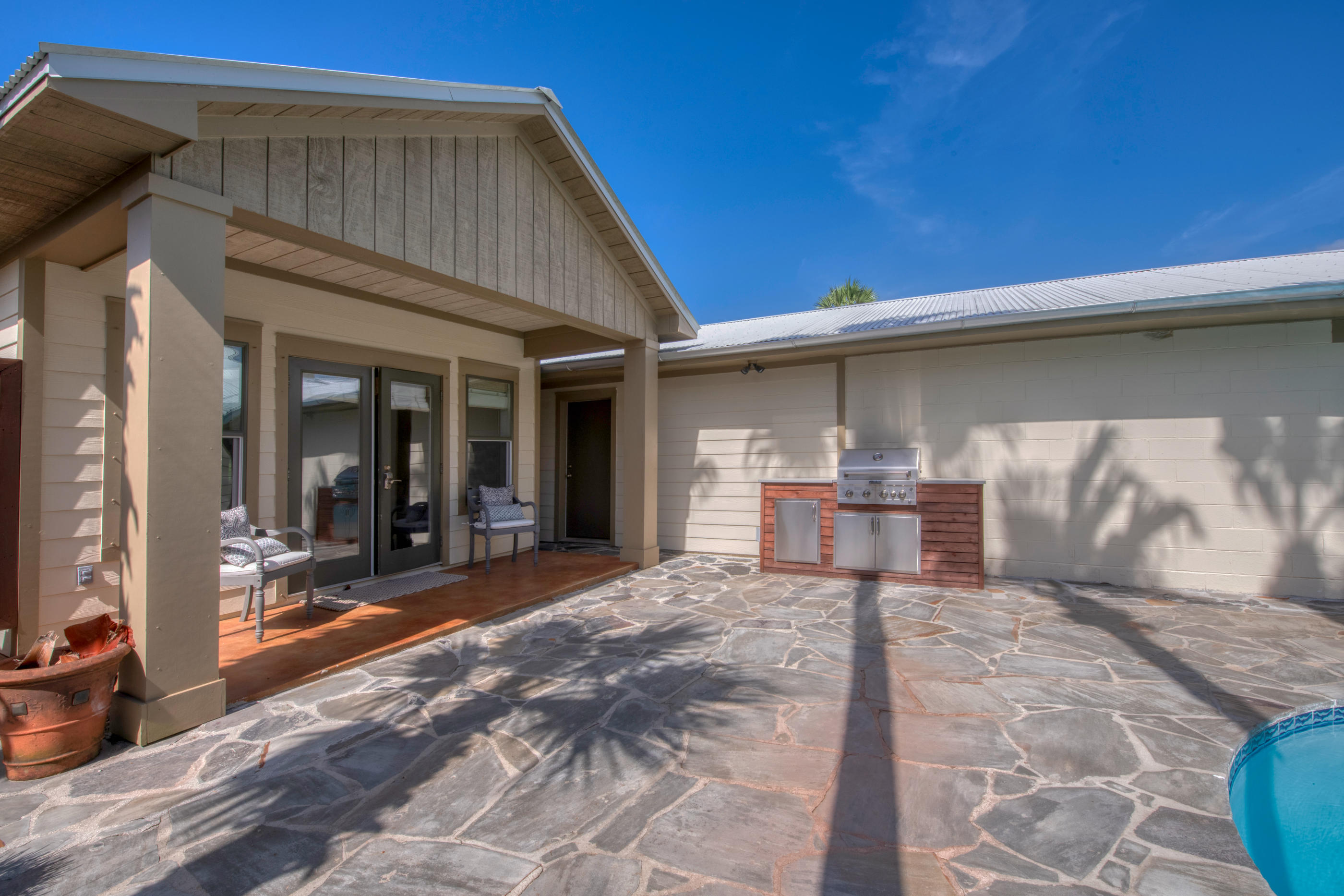 CRYSTAL BEACH - Residential