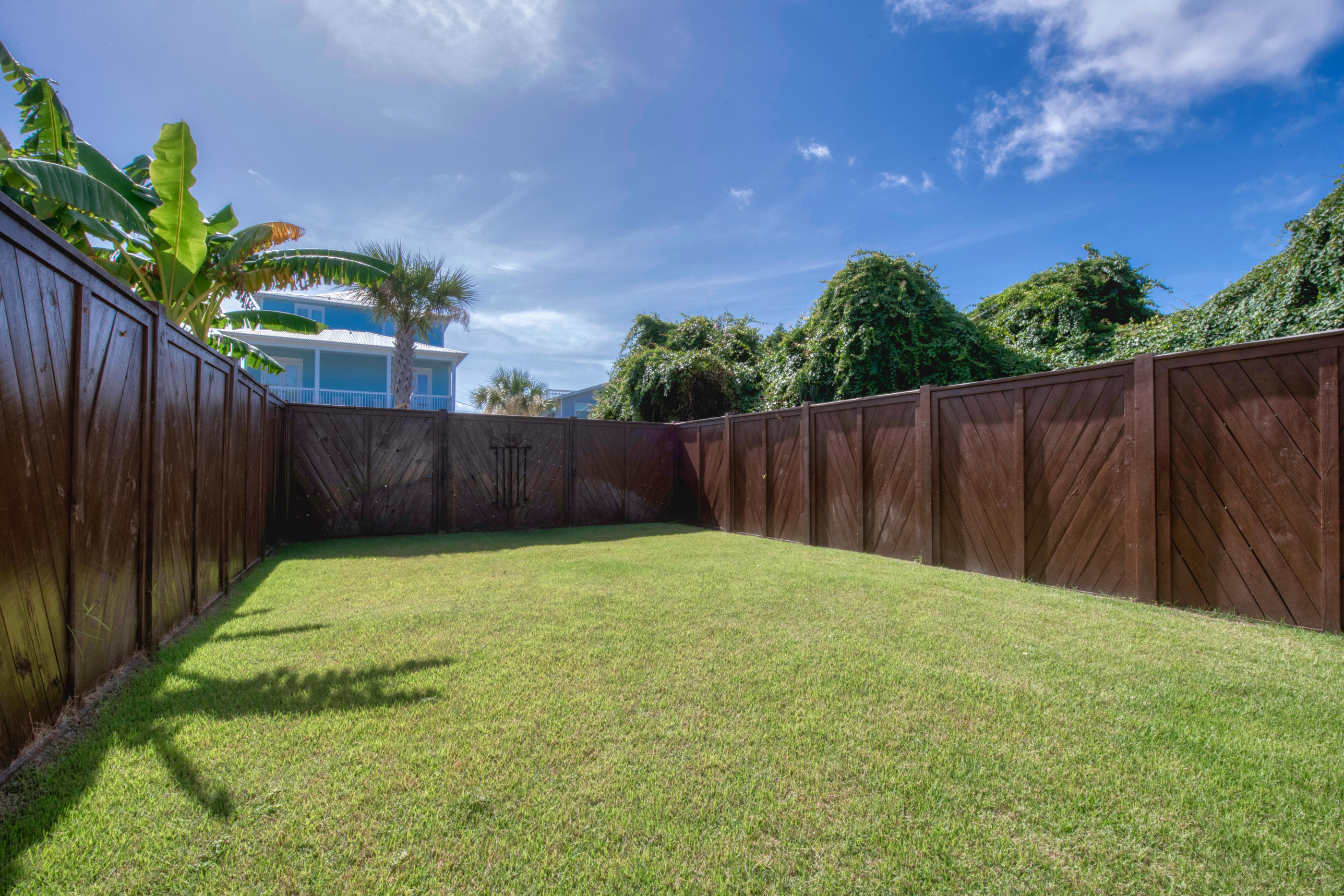 CRYSTAL BEACH - Residential