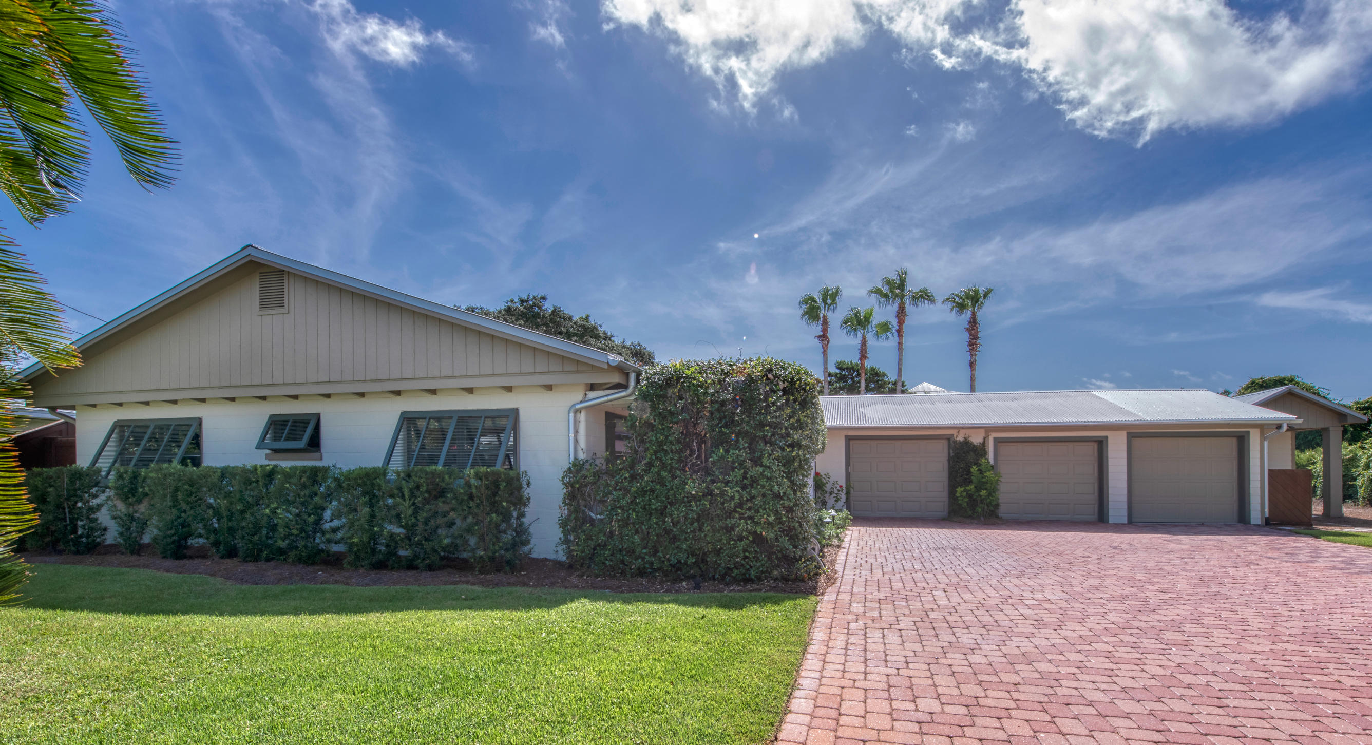 CRYSTAL BEACH - Residential