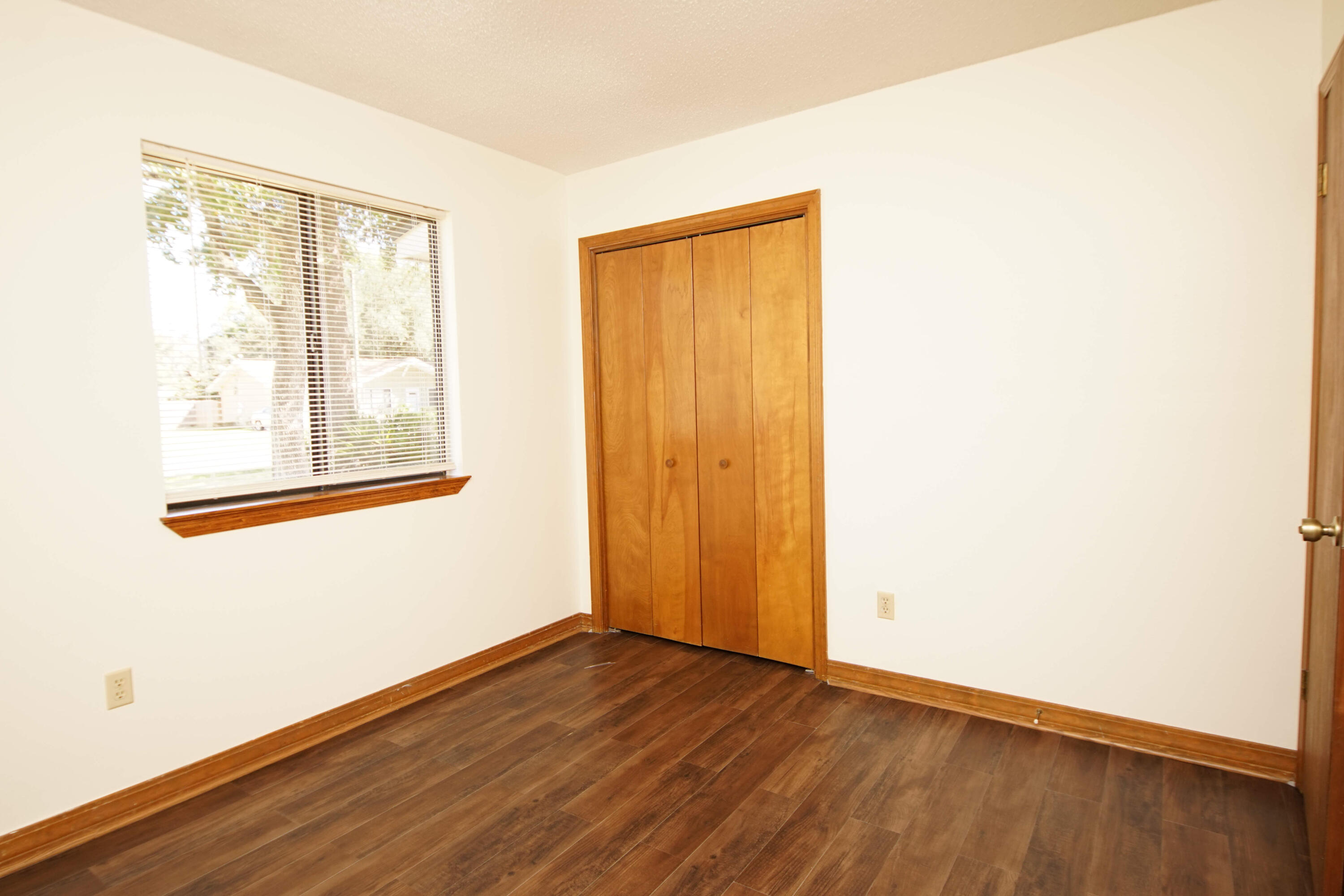 VALPARAISO PINECREST 6 - Residential