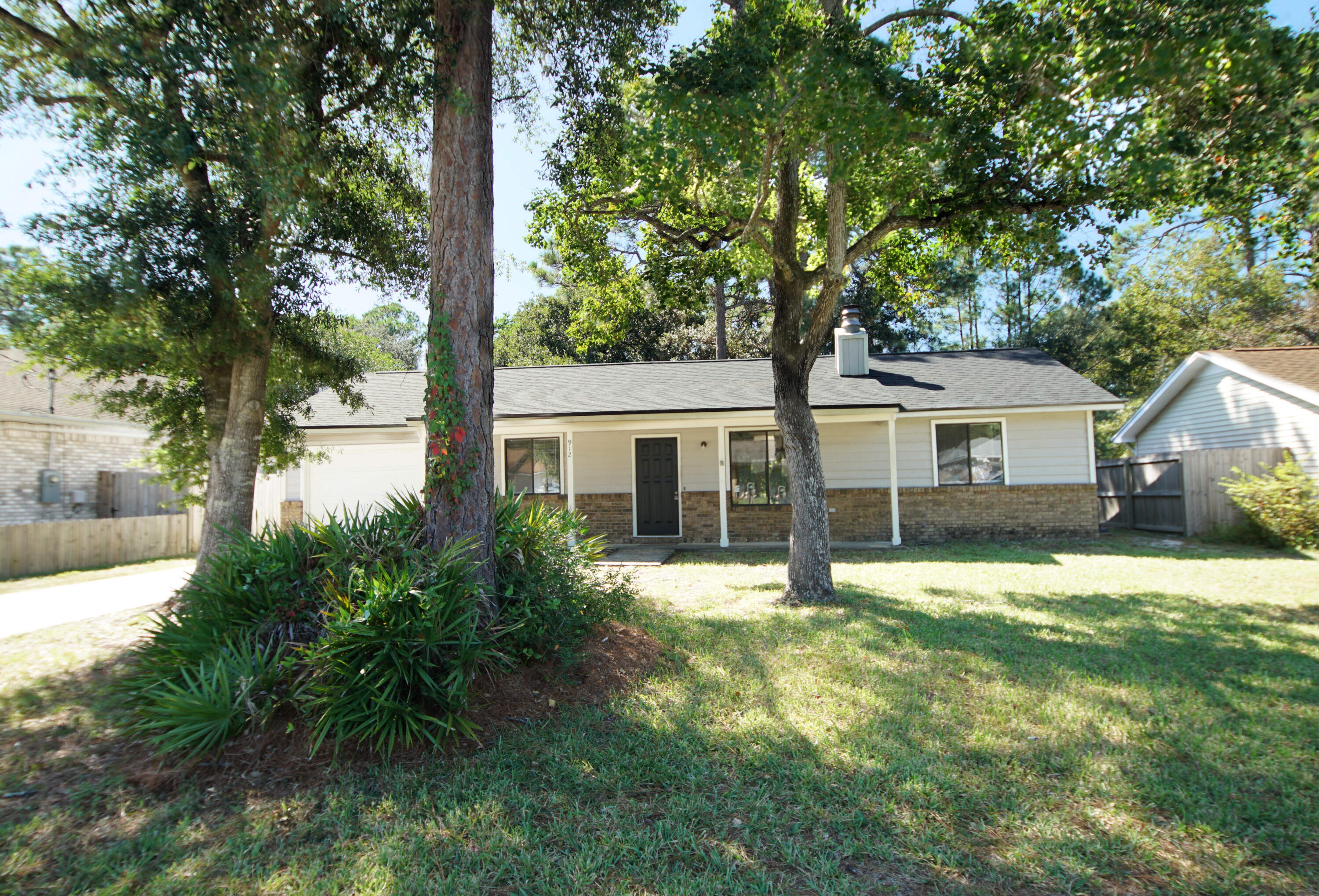 VALPARAISO PINECREST 6 - Residential