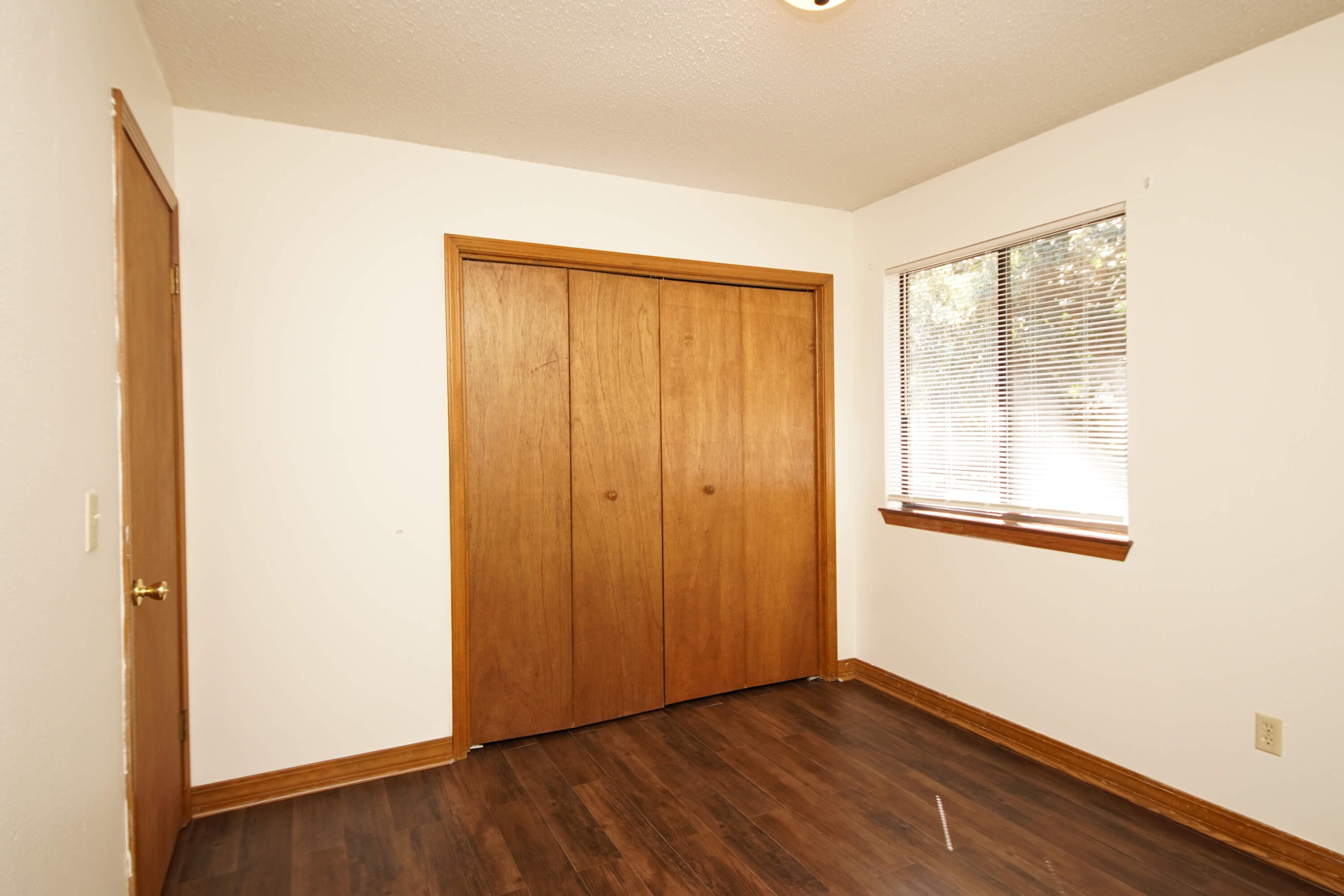 VALPARAISO PINECREST 6 - Residential